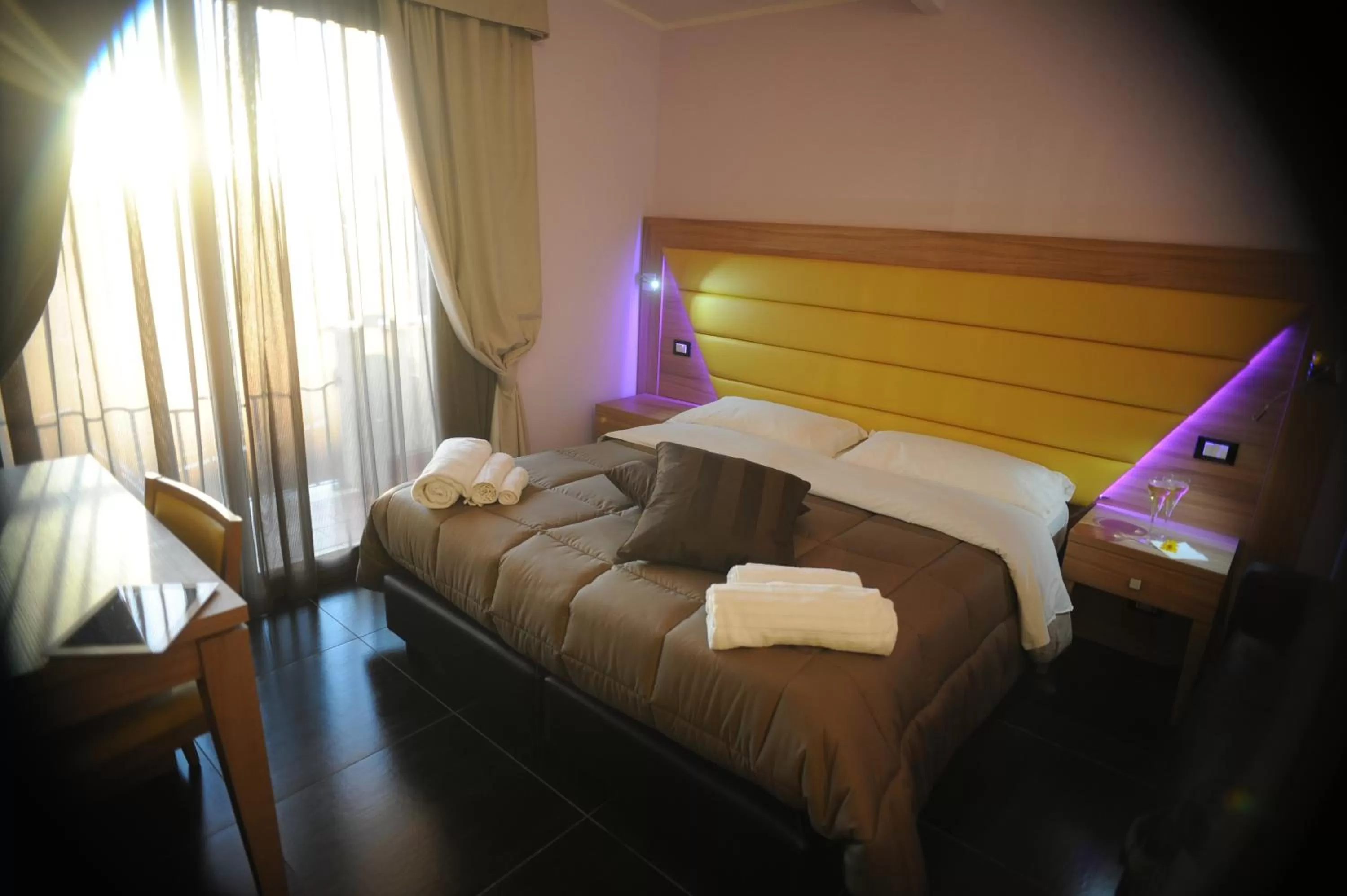 Bedroom, Bed in Ostia Antica Suite B&B