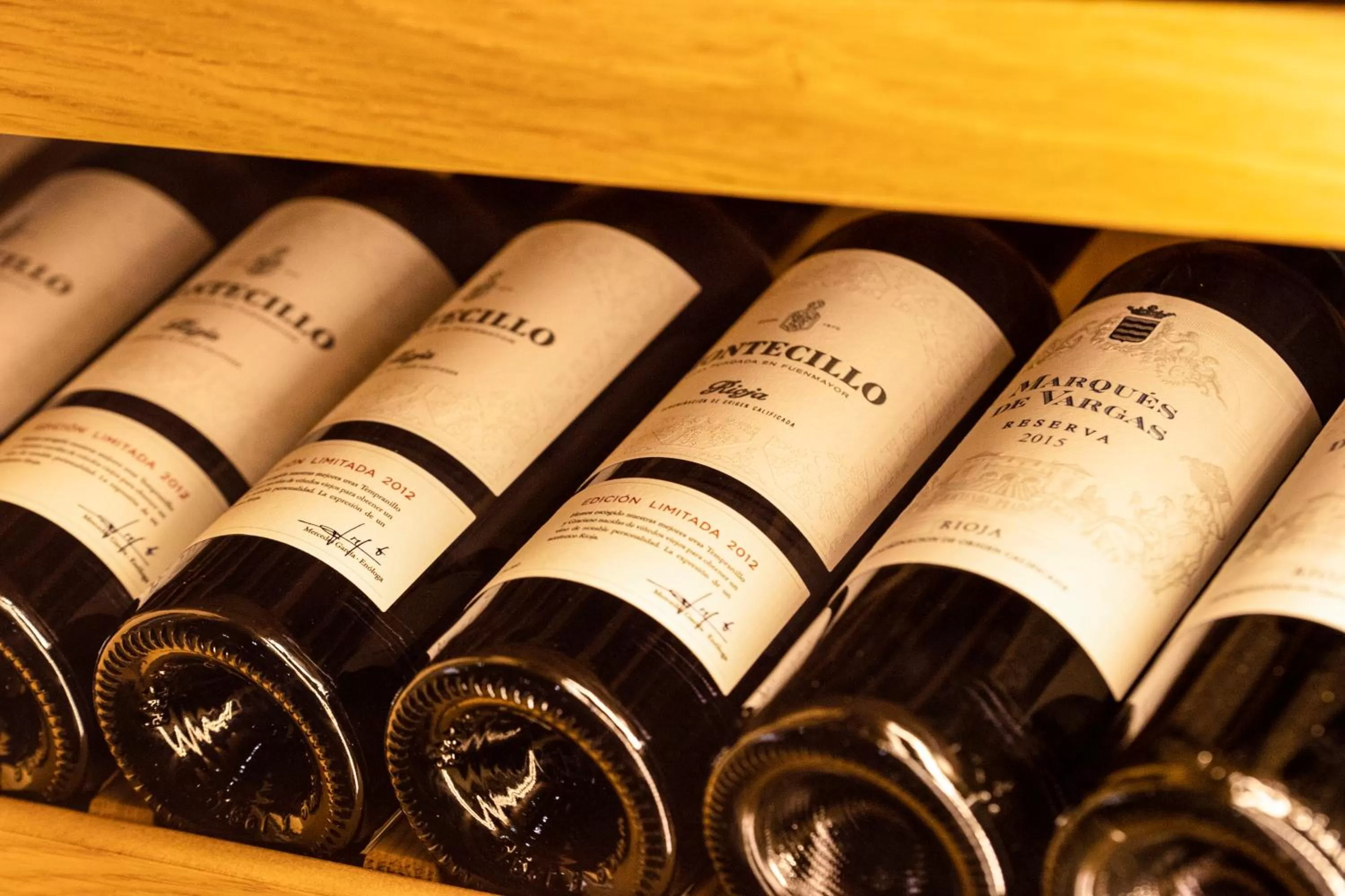 Food and drinks in HOTEL IBERUM