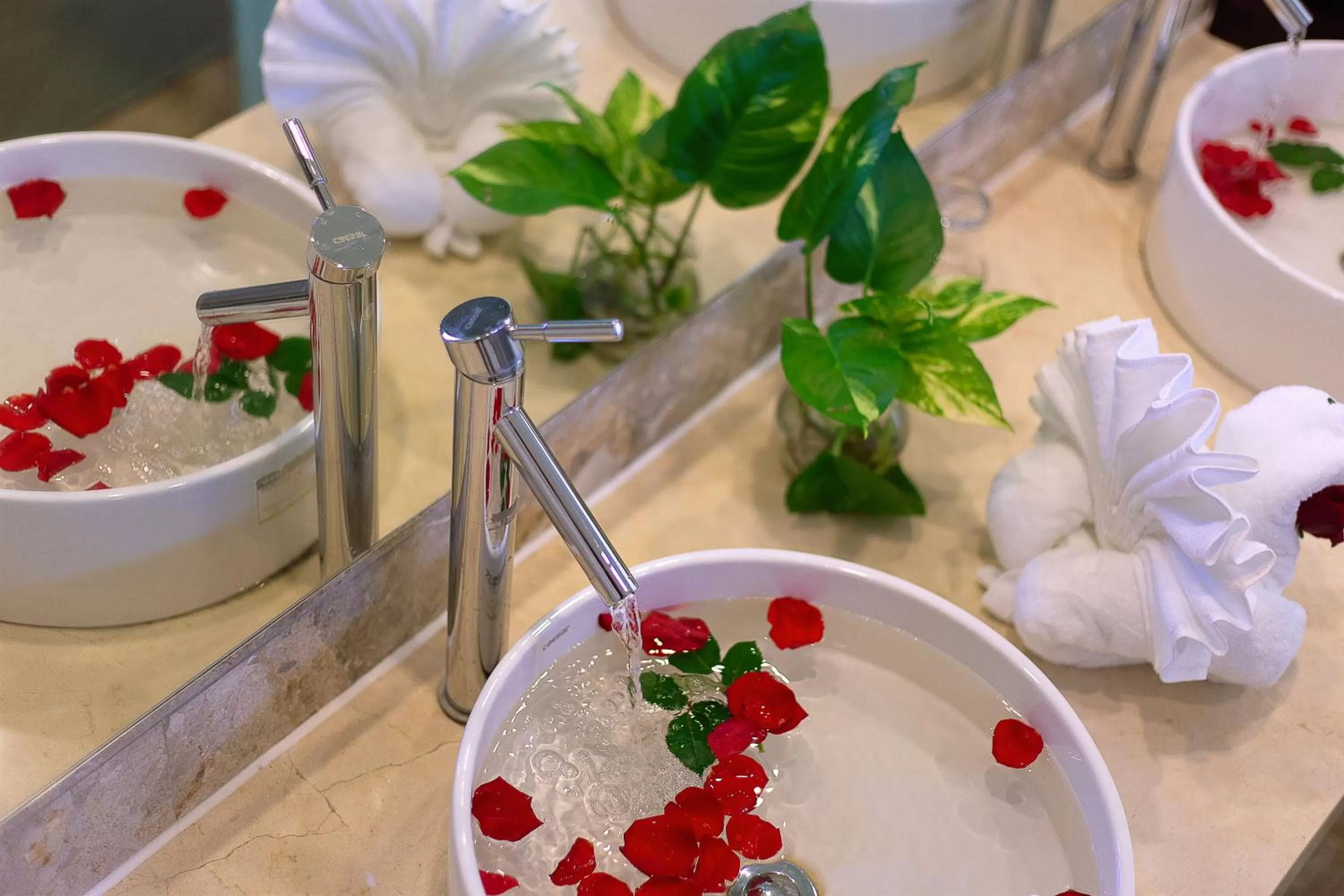 Bathroom in Hoi An Aurora Riverside Hotel and Spa