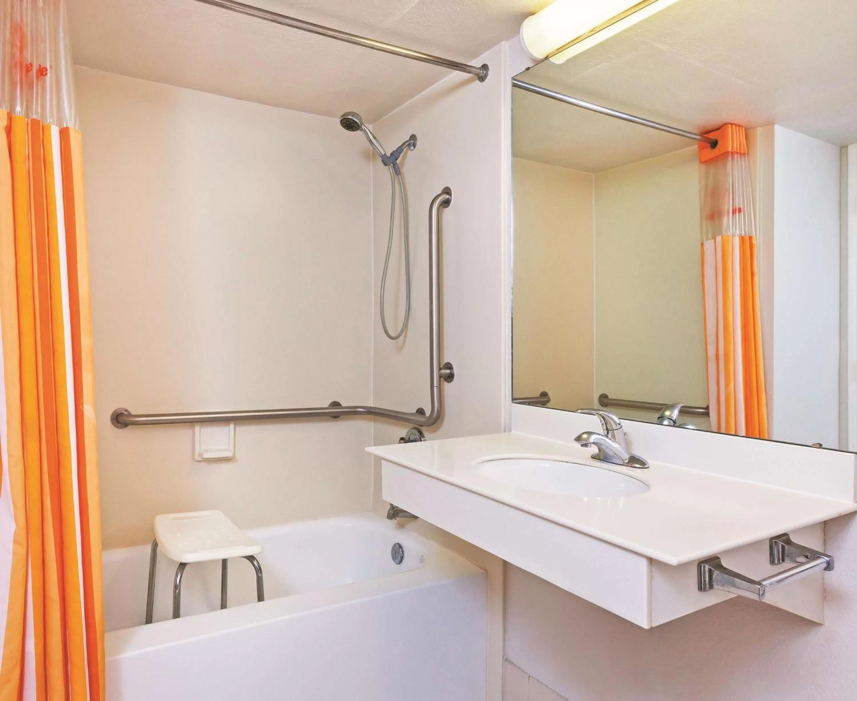 Photo of the whole room in La Quinta Inn by Wyndham Odessa