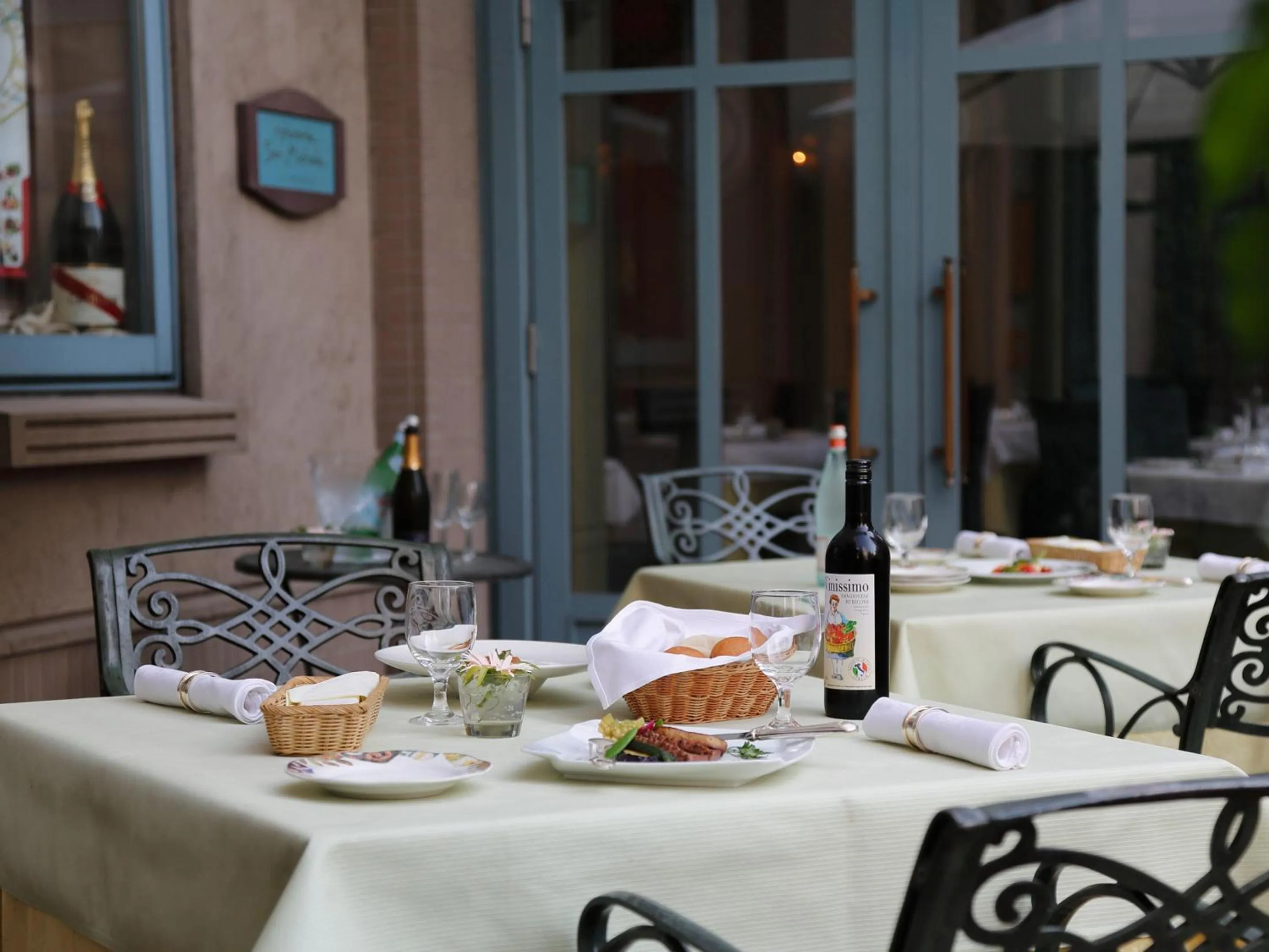 Restaurant/places to eat in Hotel Monterey Lasoeur Ginza