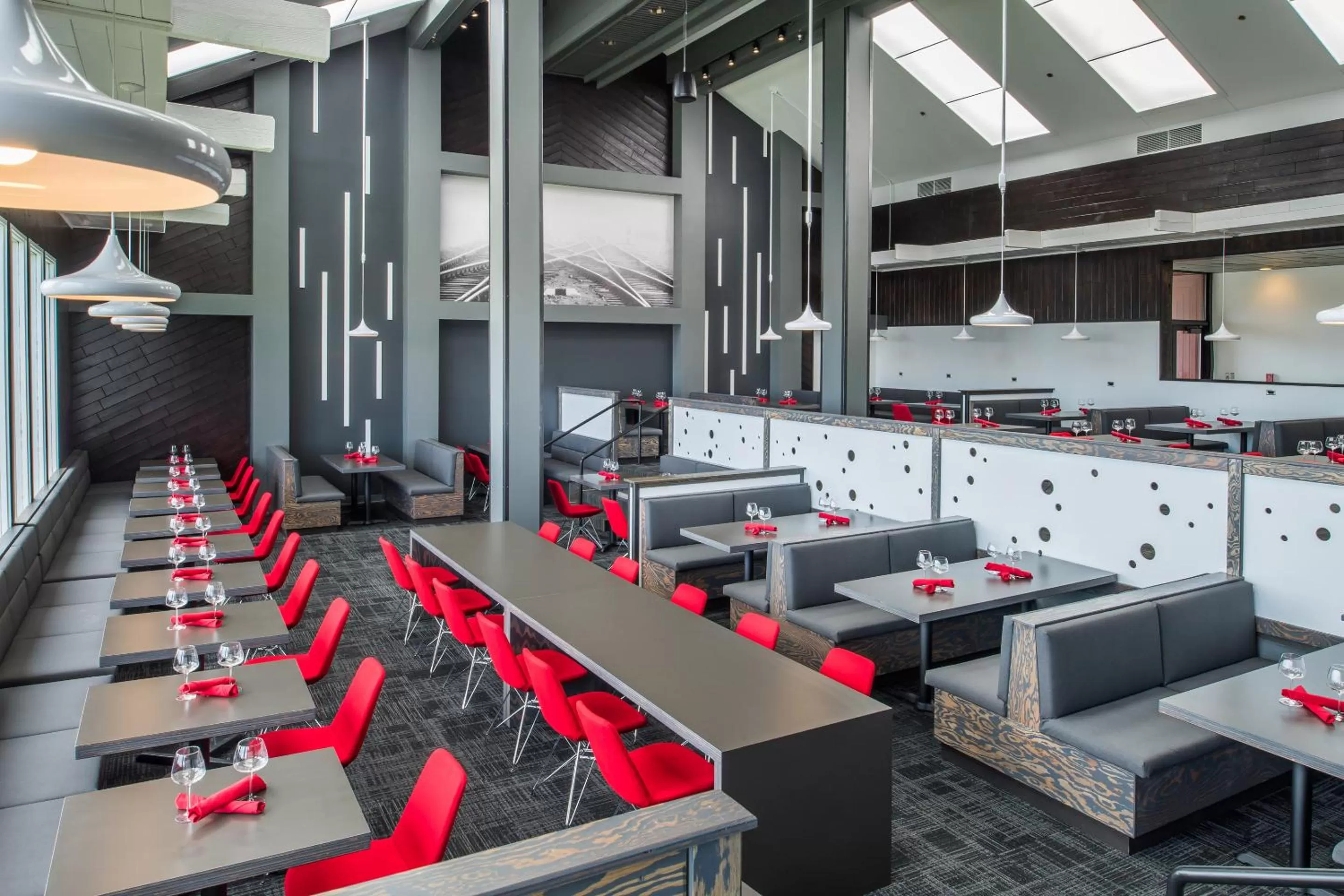 Restaurant/places to eat in Red Lion Hotel Kennewick Columbia Center