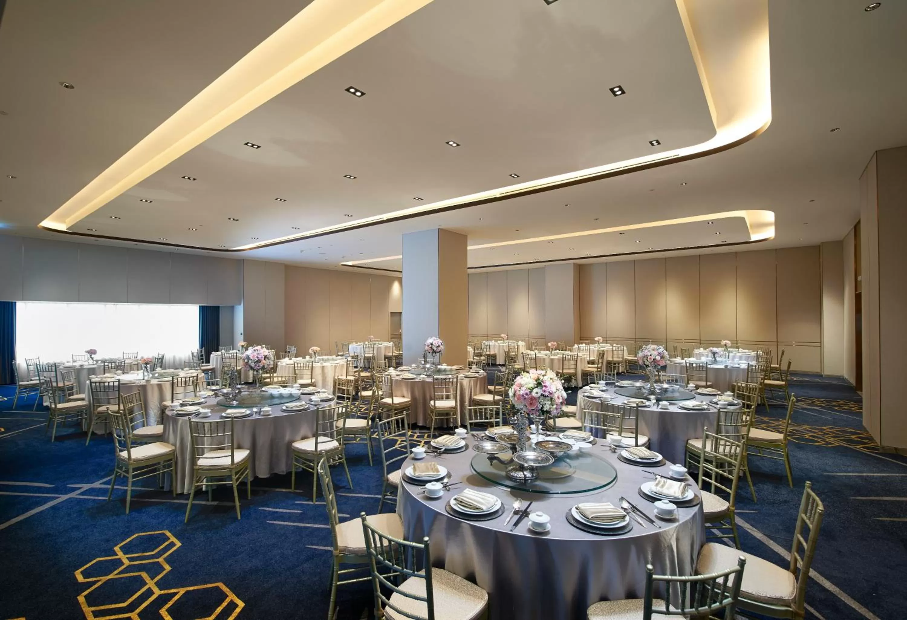 Swimming pool in Amari Bangkok