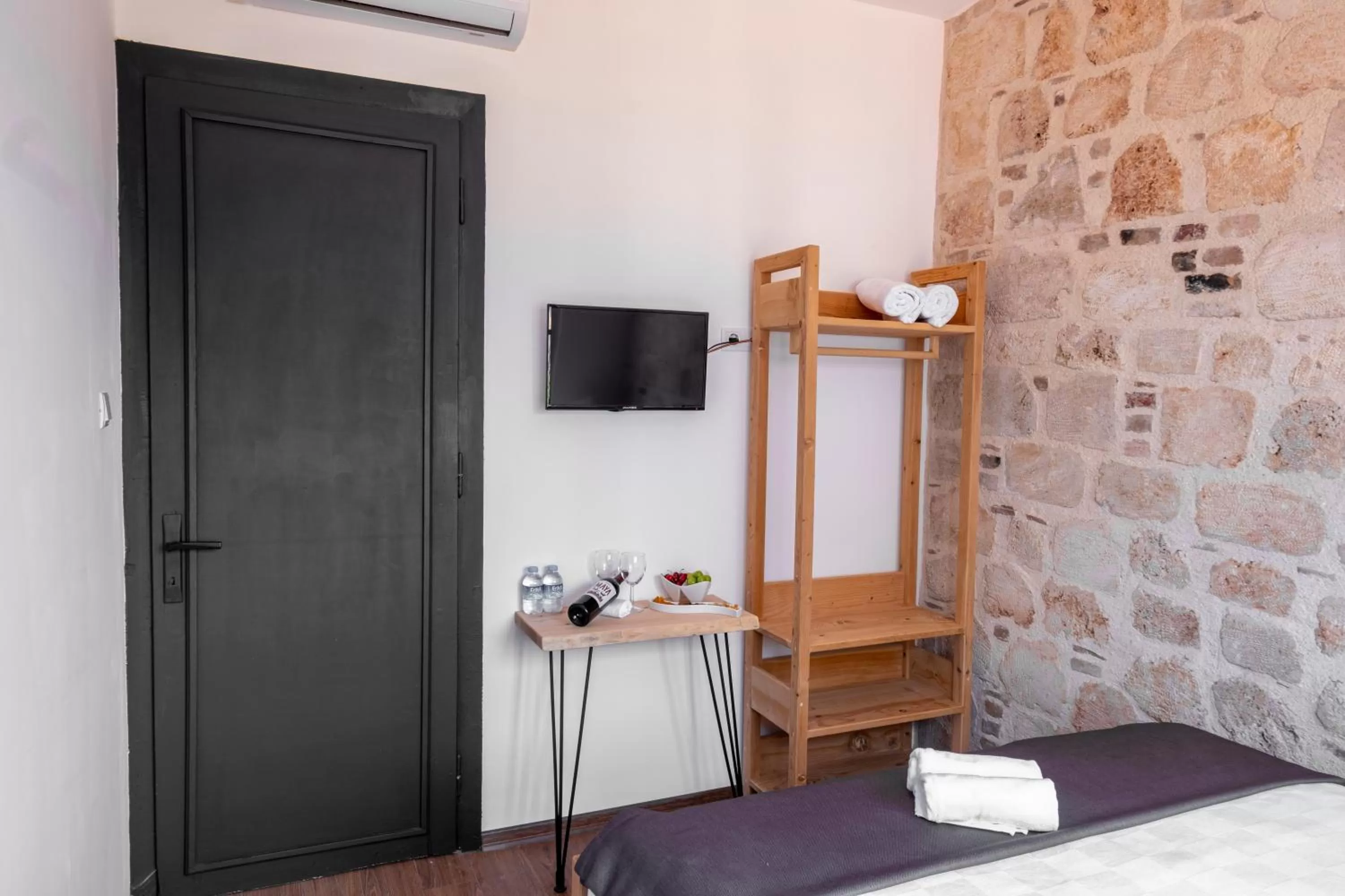 Food and drinks in Solo Boutique Hotel