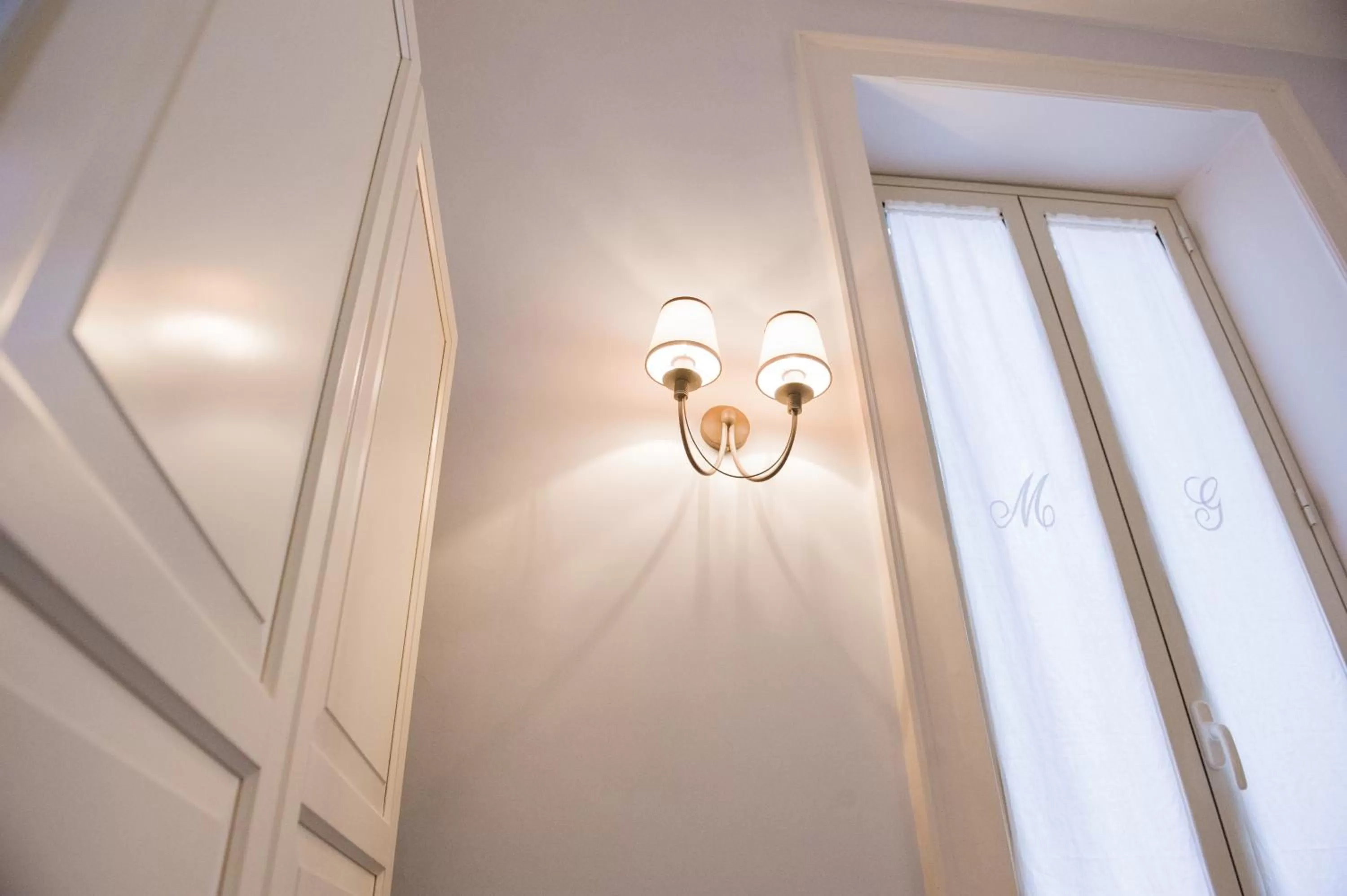 Decorative detail in Mata e Grifone B&B