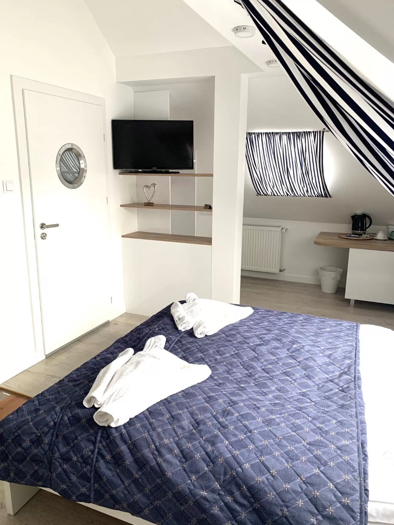 Bed in Willa 4 Pory Roku & Uznam