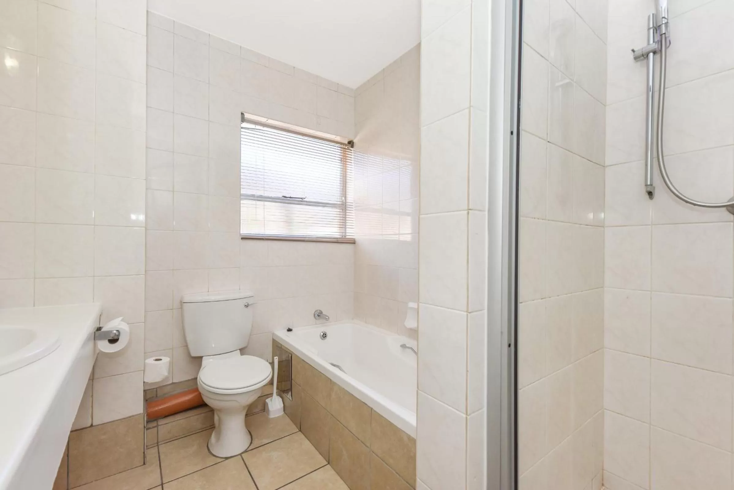 Toilet in Mercure Hotel Nelspruit