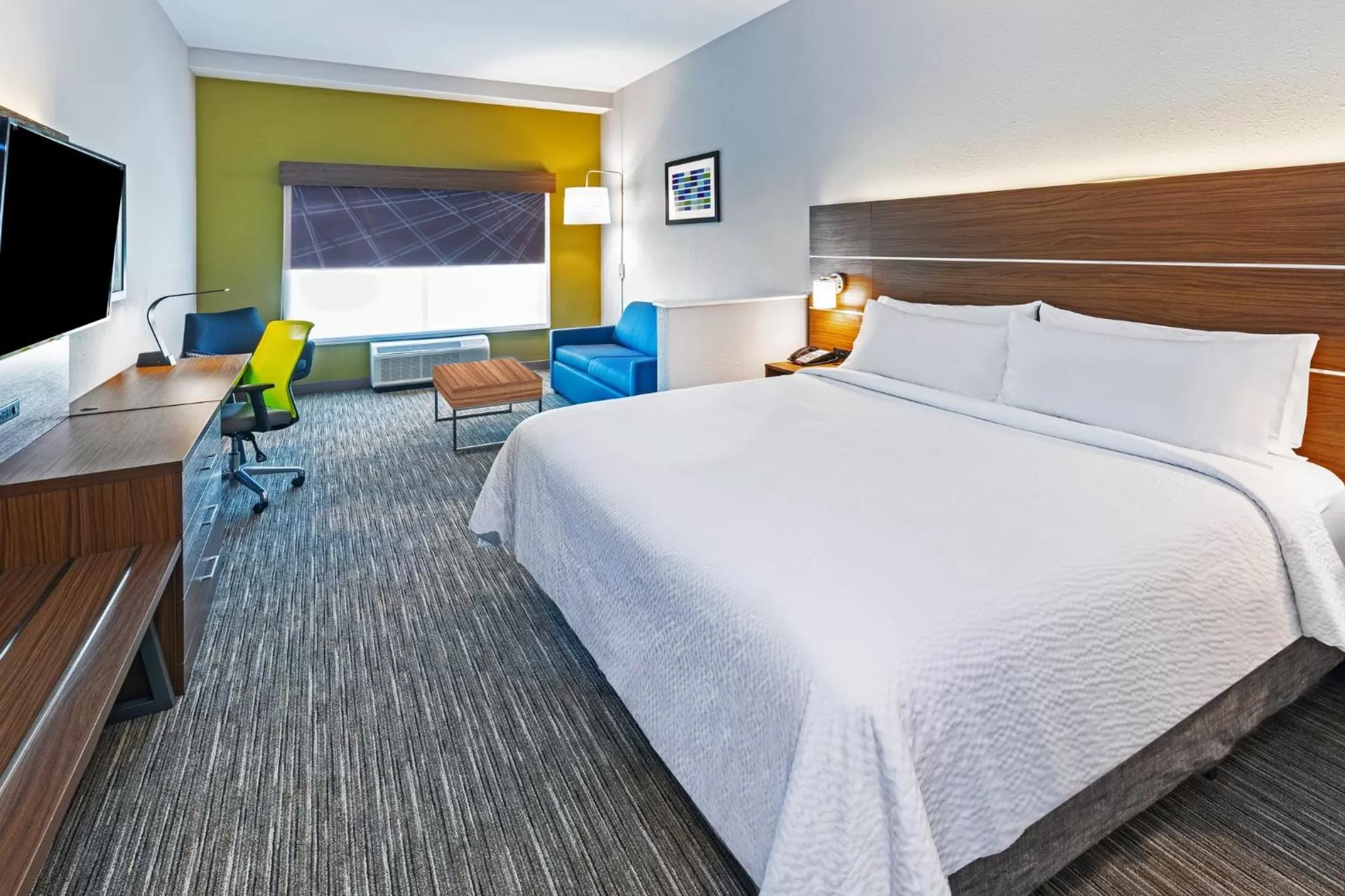 Bedroom, Bed in Holiday Inn Express & Suites - Houston - Downtown North by IHG