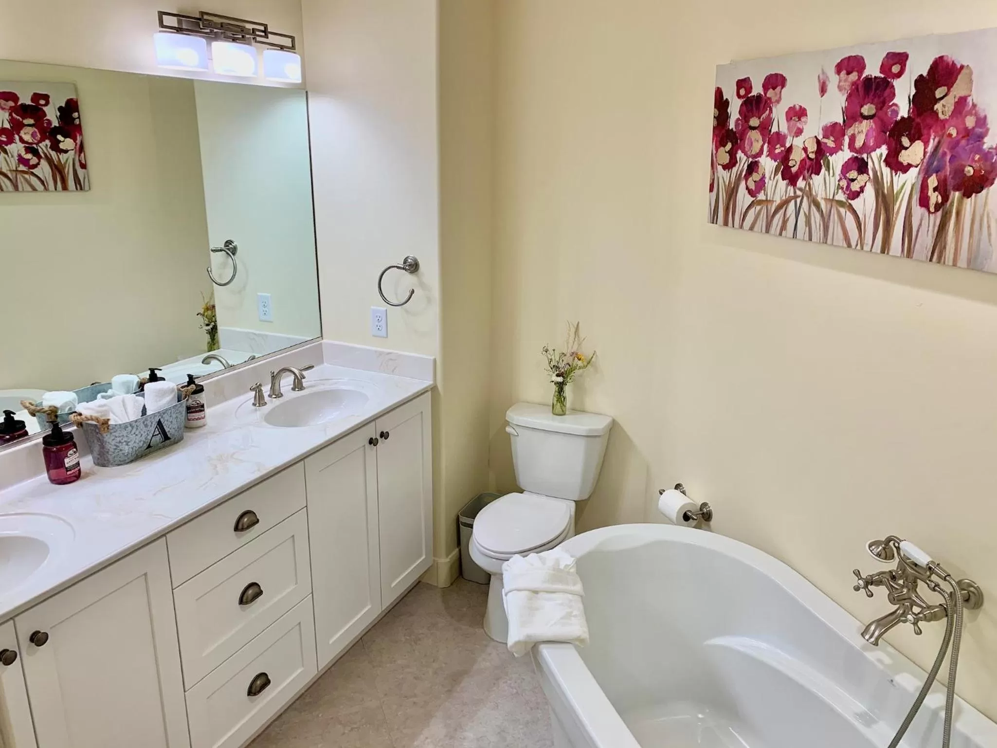 Bathroom in Annie's Place Bed & Breakfast