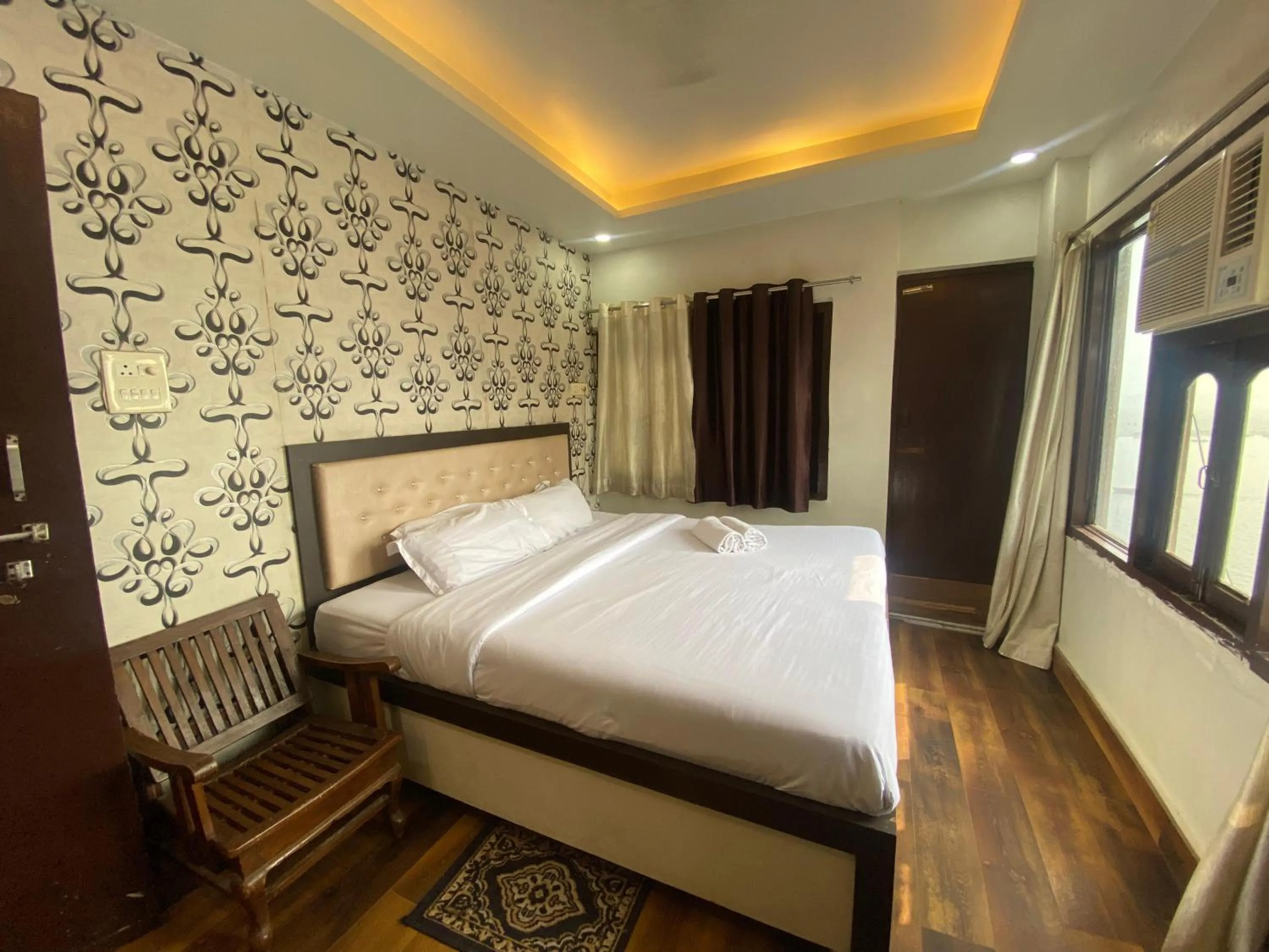 Bedroom in Hotel Sita (place on the heritage ghats of benaras)