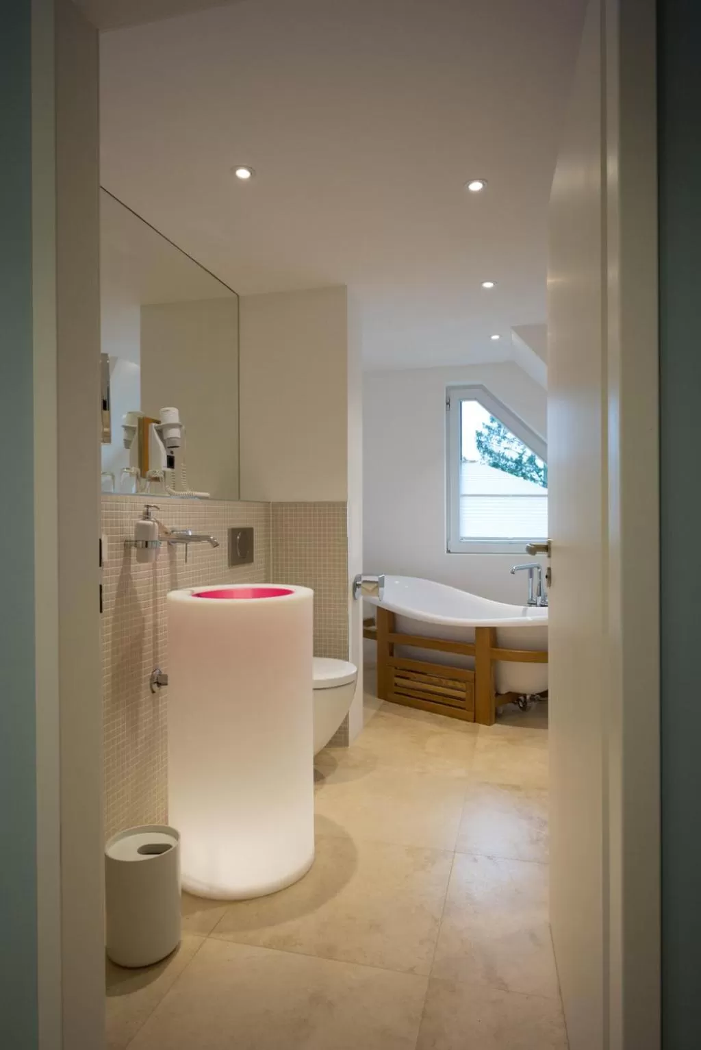 Photo of the whole room in Hotel Gude