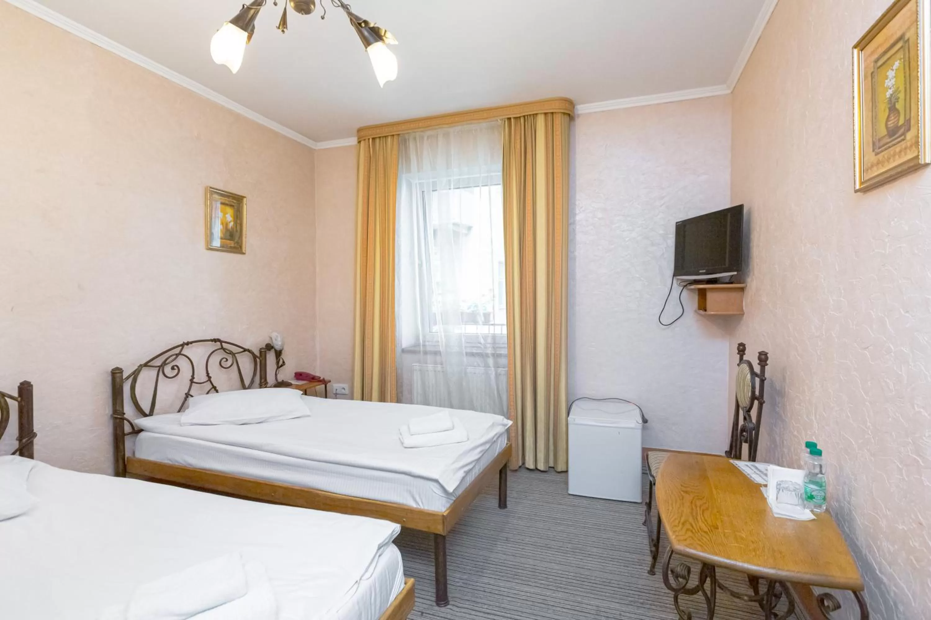 Bed in Staryi Krakiv