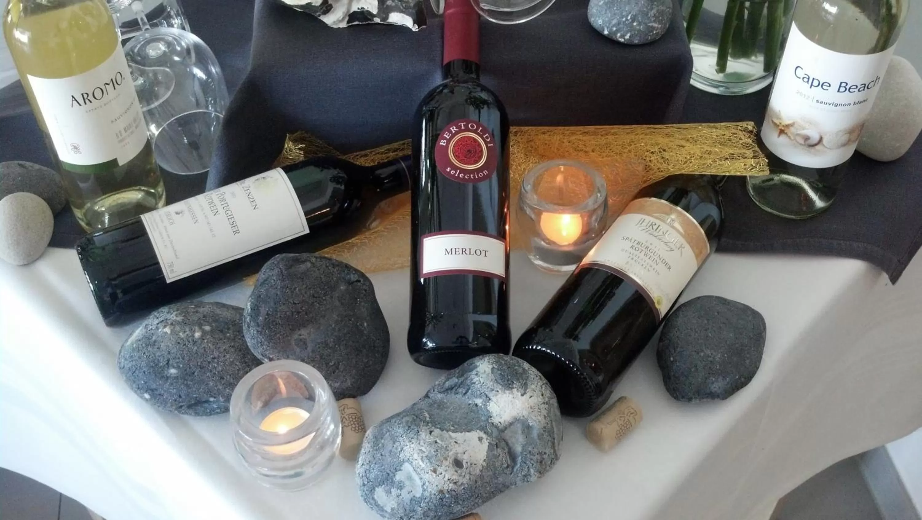 Restaurant/places to eat, Drinks in Strandhotel Dranske