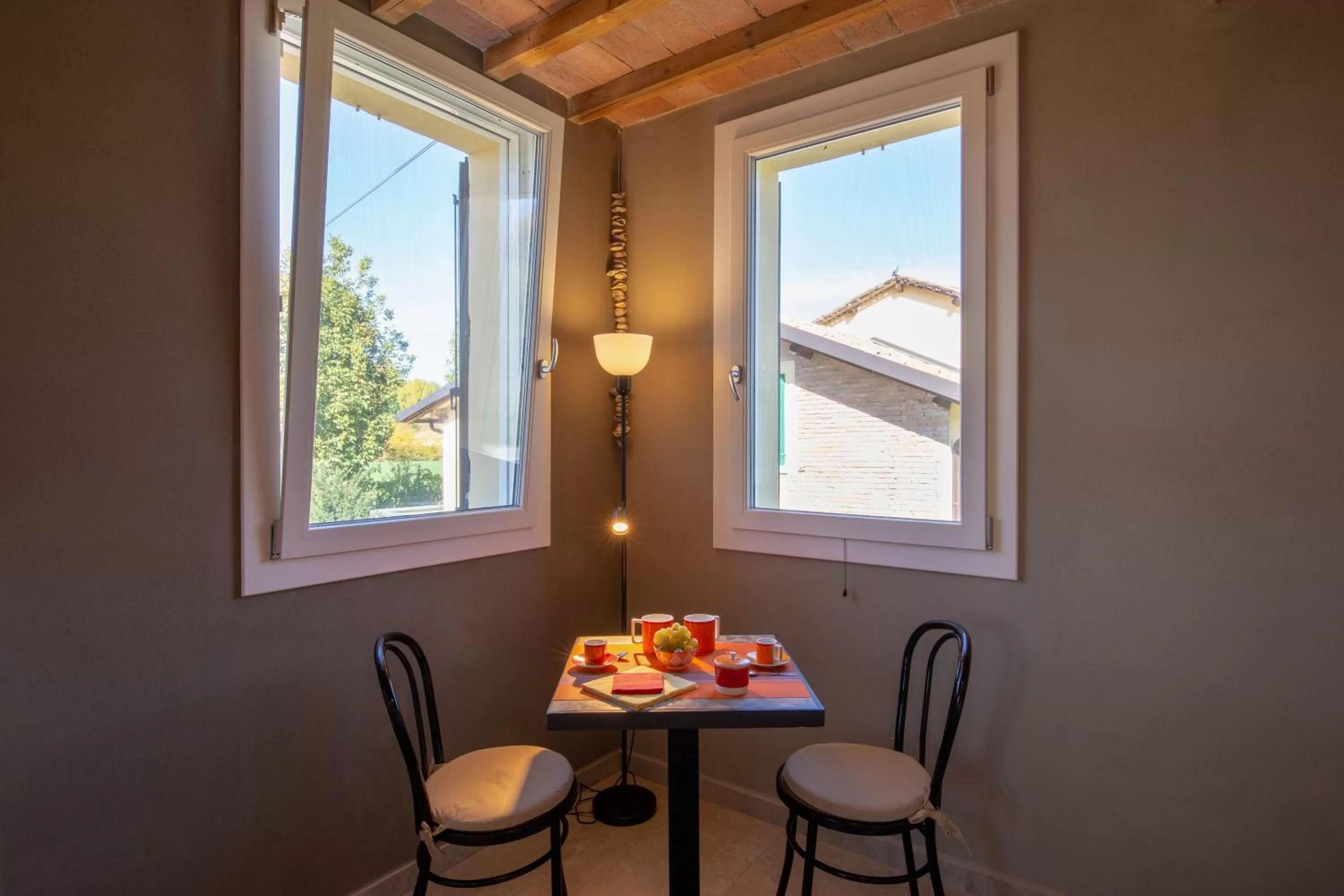 Dining Area in La Casa di Valeria - Modena