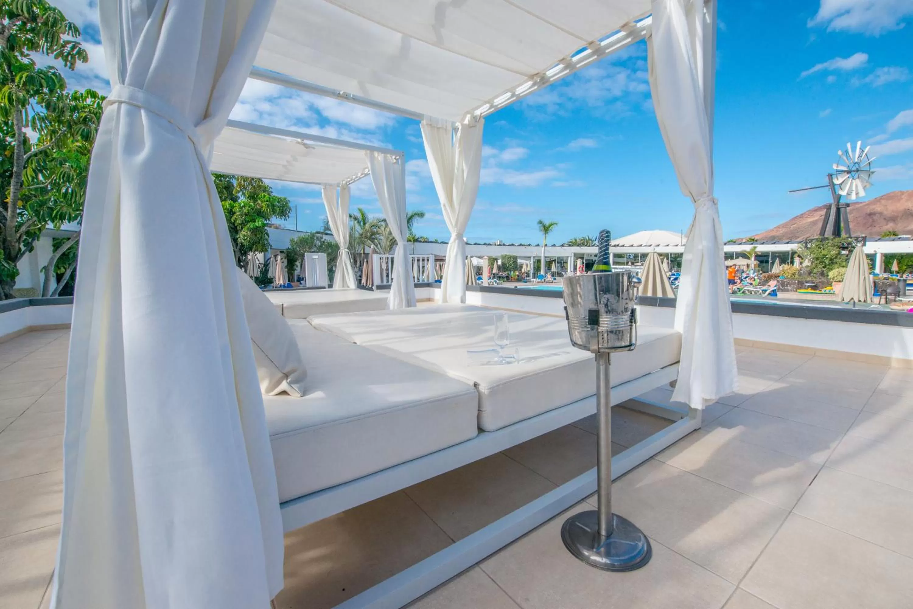 Area and facilities in Relaxia Lanzasur Club - Aqualava Water Park