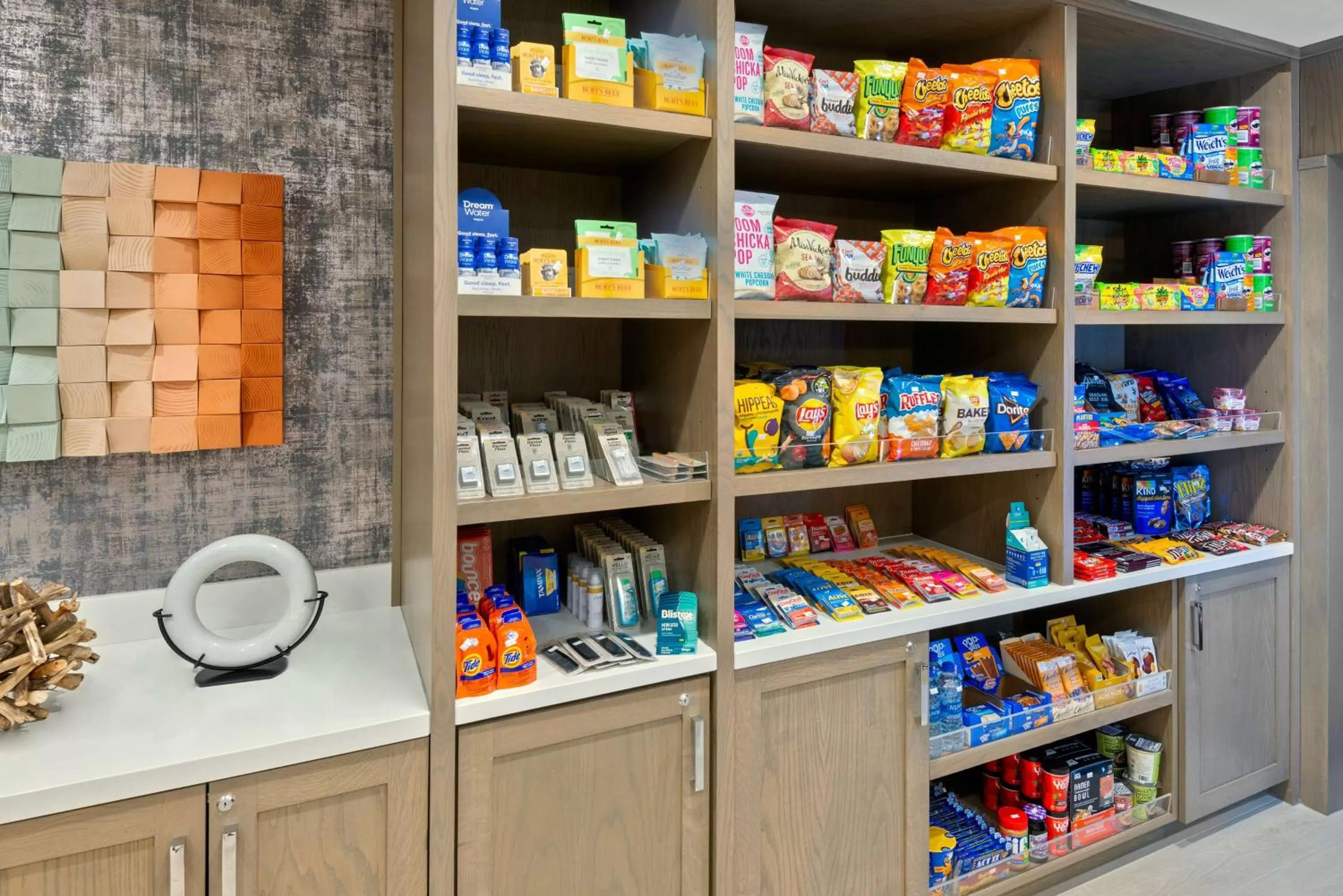 Dining area in Homewood Suites by Hilton Boston/Canton, MA
