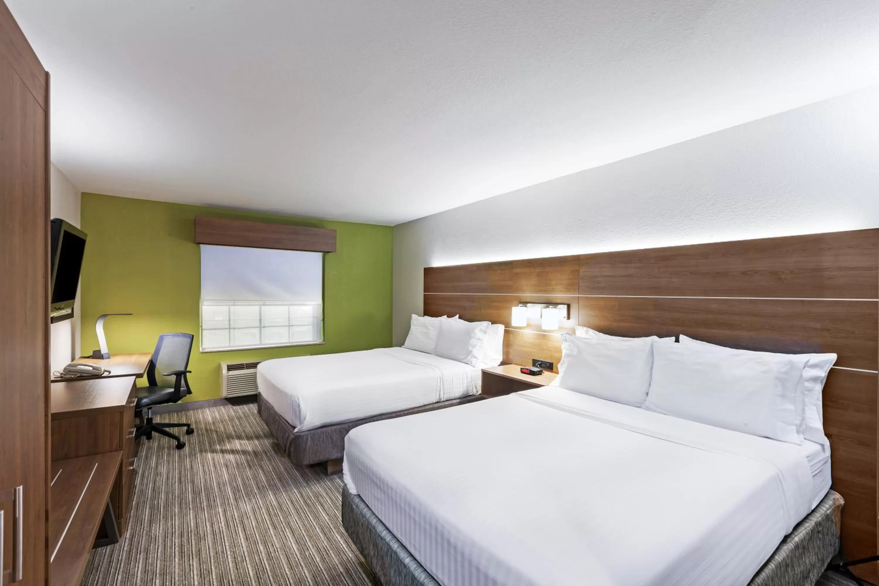 Queen Room with Two Queen Beds - Non-Smoking in Holiday Inn Express & Suites Tulsa S Broken Arrow Hwy 51, an IHG Hotel