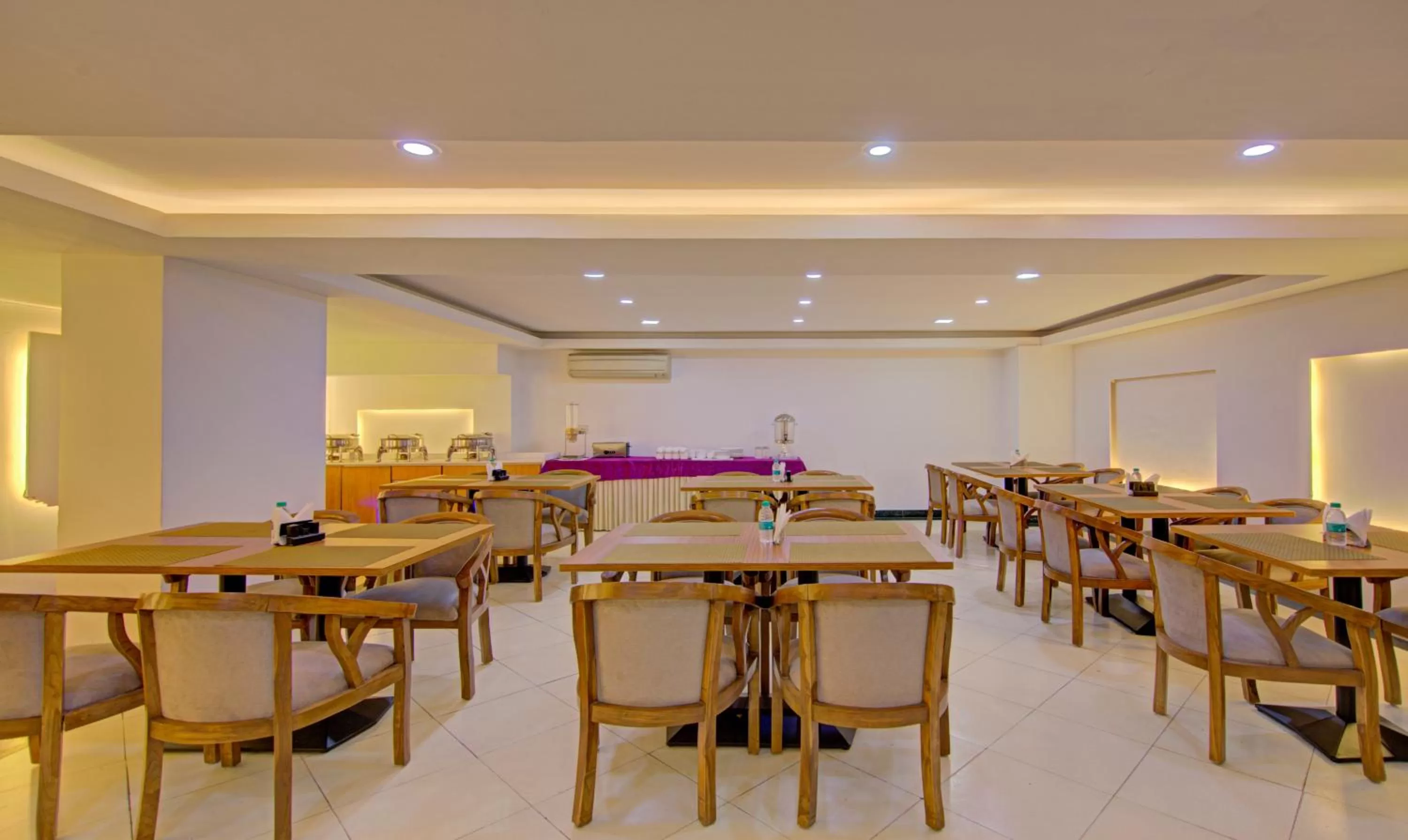 Restaurant/Places to Eat in Treebo Trend Corporate Park