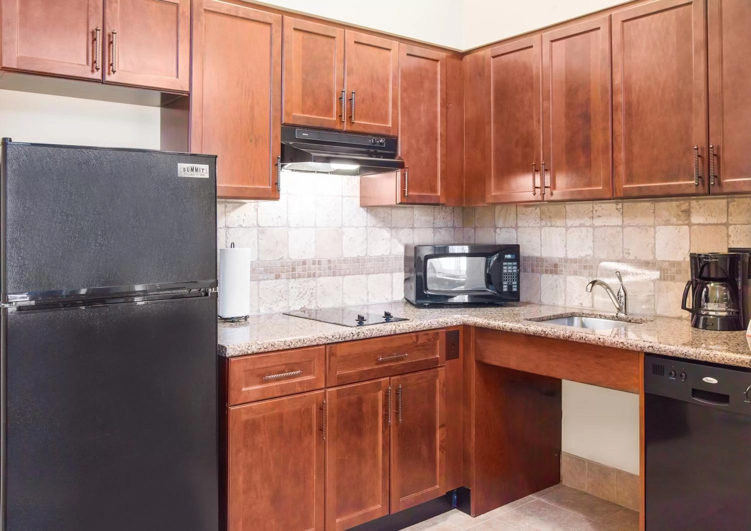 Kitchen or kitchenette in Staybridge Suites El Paso Airport by IHG