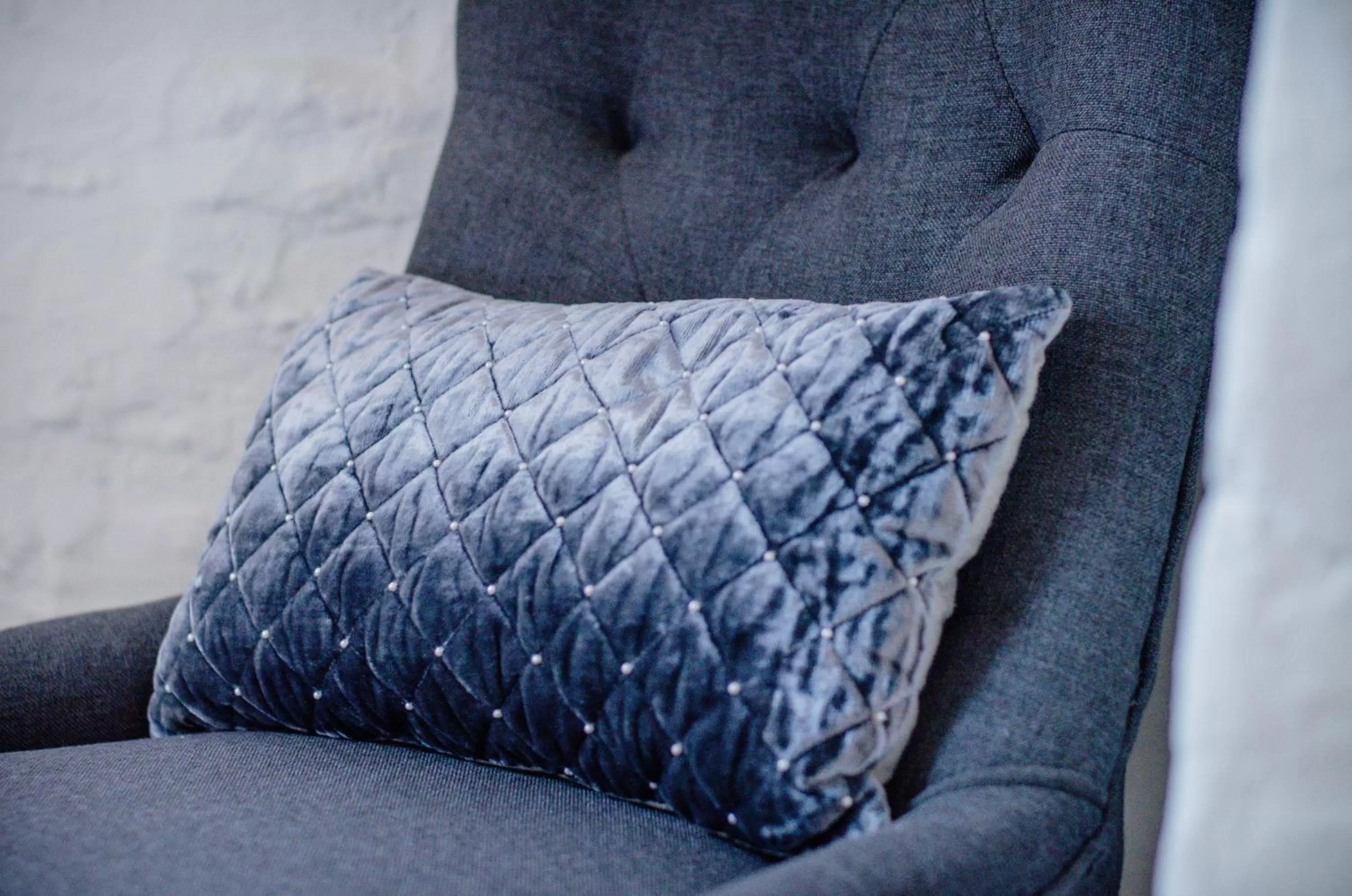 Decorative detail in The White Queen B&B