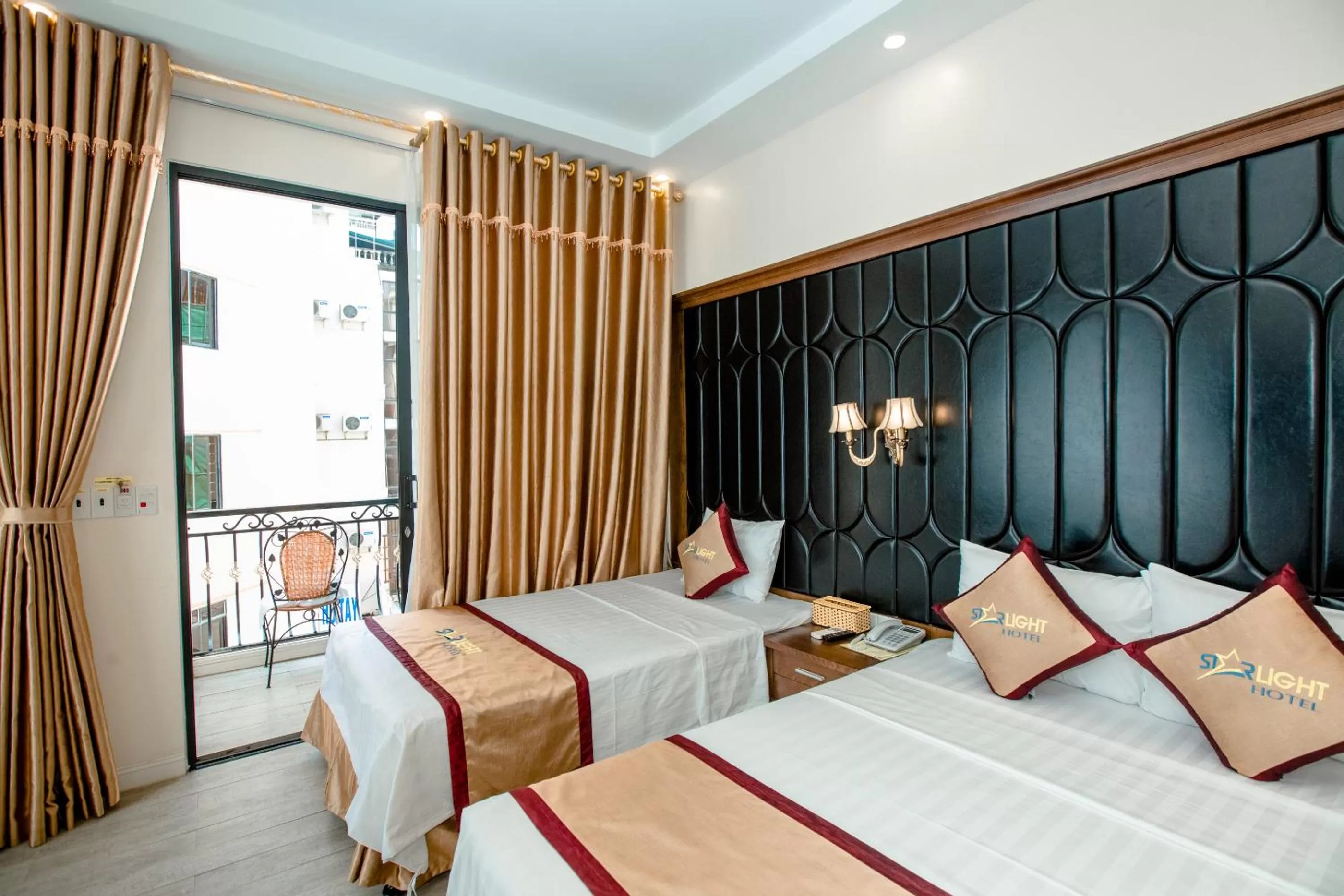 Bed in HaLong Starlight Inn & Travel