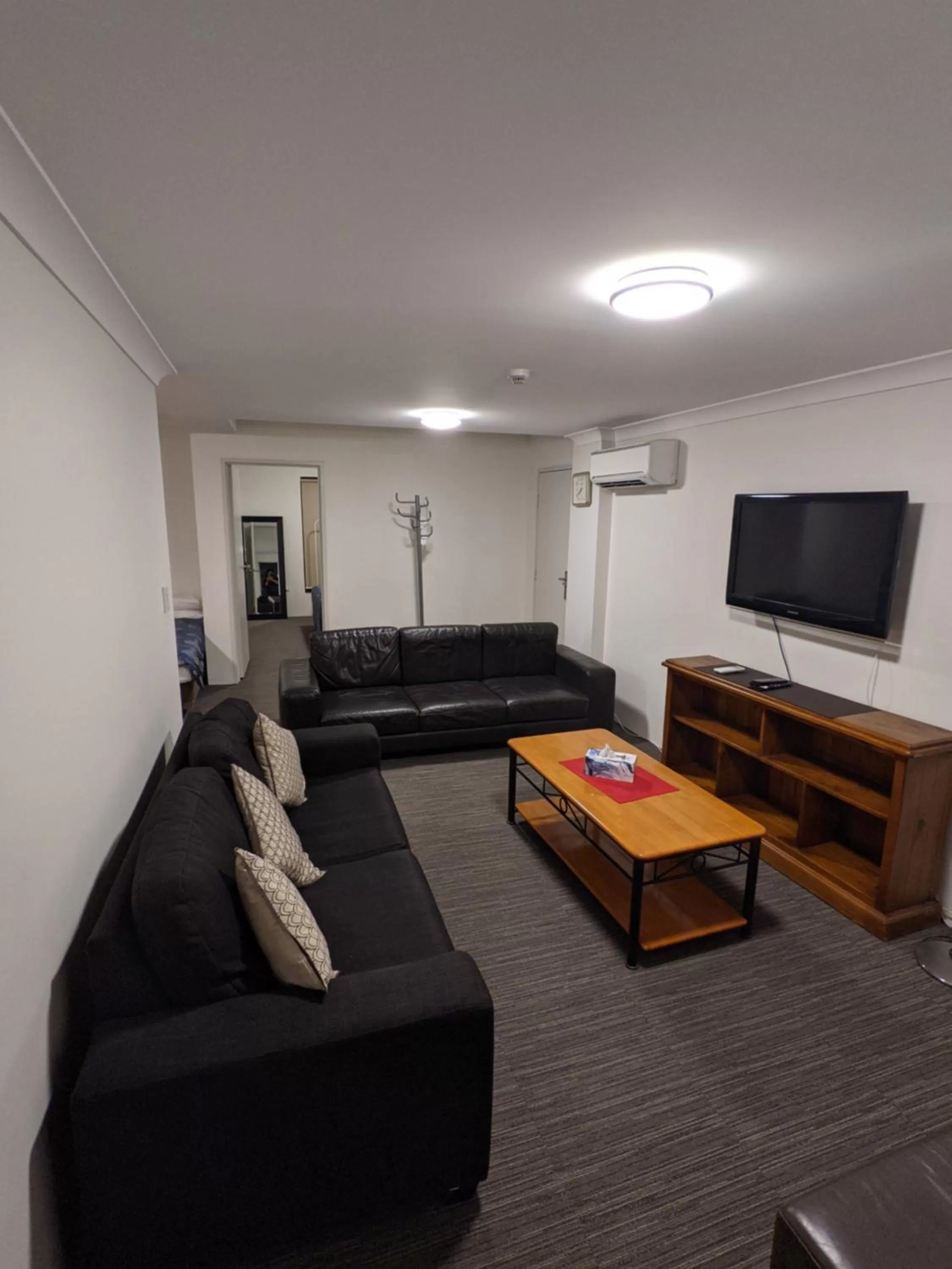 Bed in Arena Hotel (formerly Sleep Express Motel)