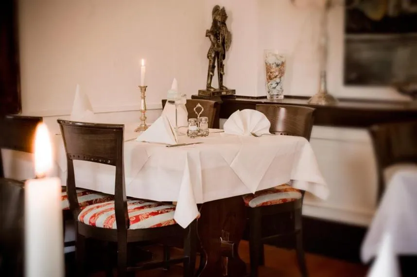 Restaurant/places to eat in Hotel Restaurant Knechtstedener Hof