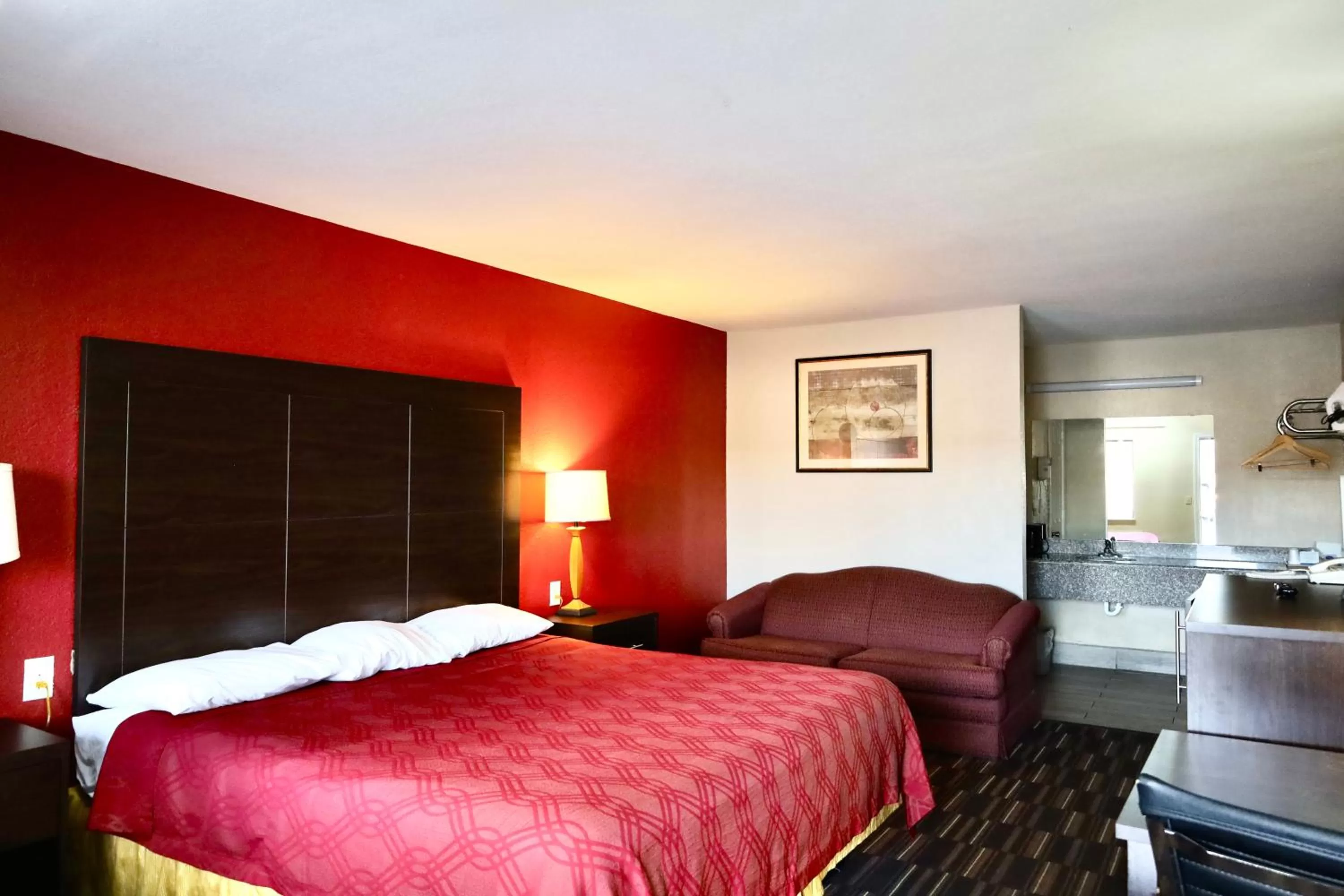 Bed in Rodeway Inn Pauls Valley