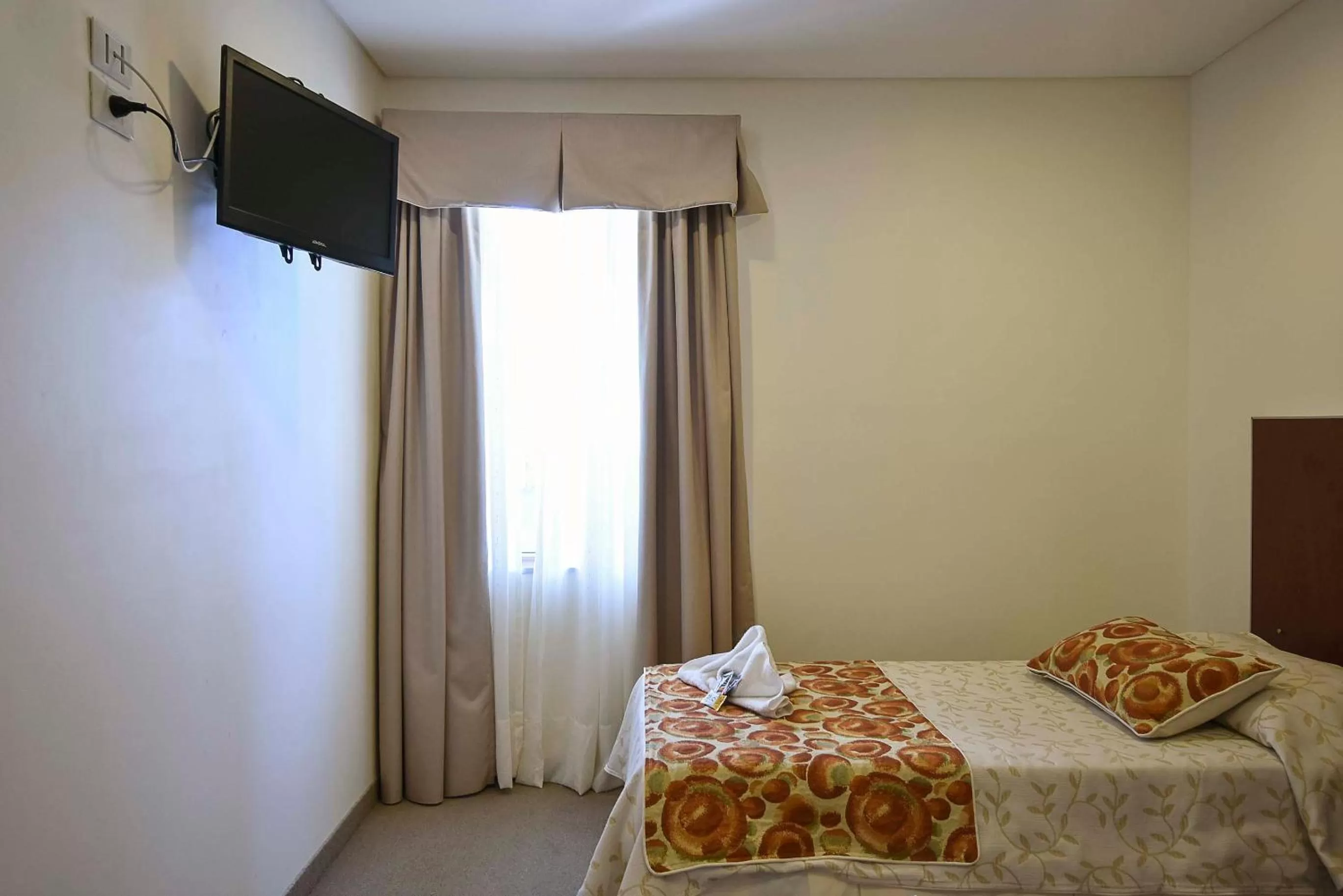 Photo of the whole room, Bed in Hotel Playa