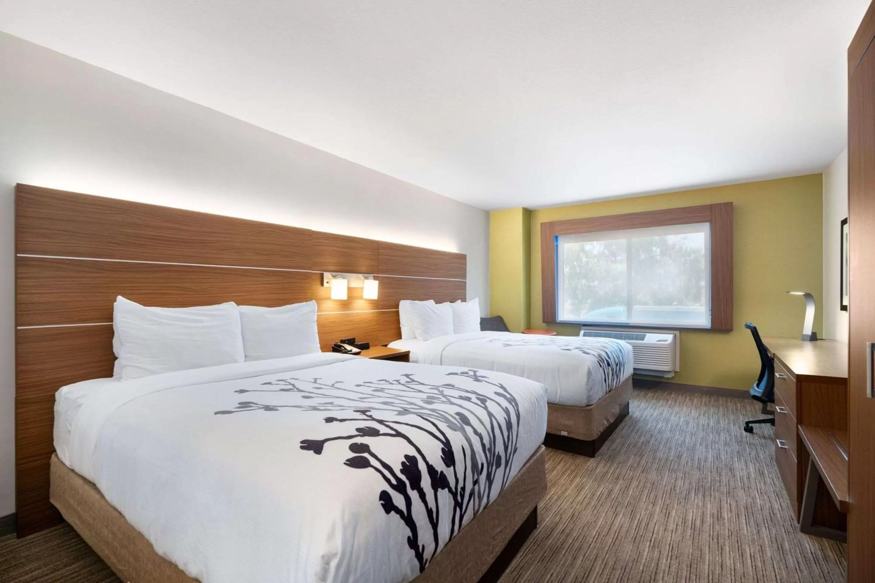 Bedroom, Bed in Sleep Inn & Suites Tempe ASU Campus