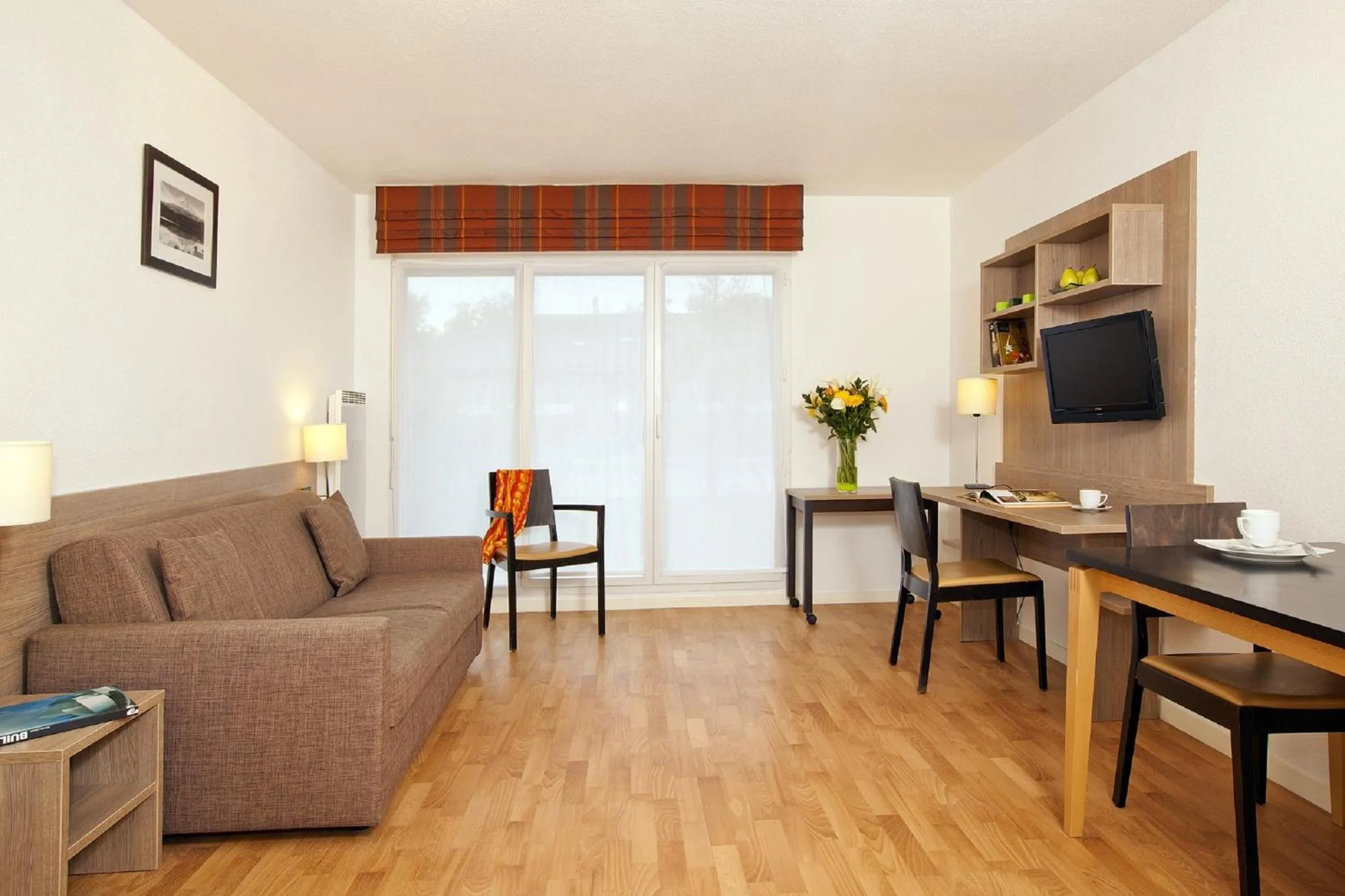 TV and multimedia in Residhome Genève Prévessin Le Carré d'Or