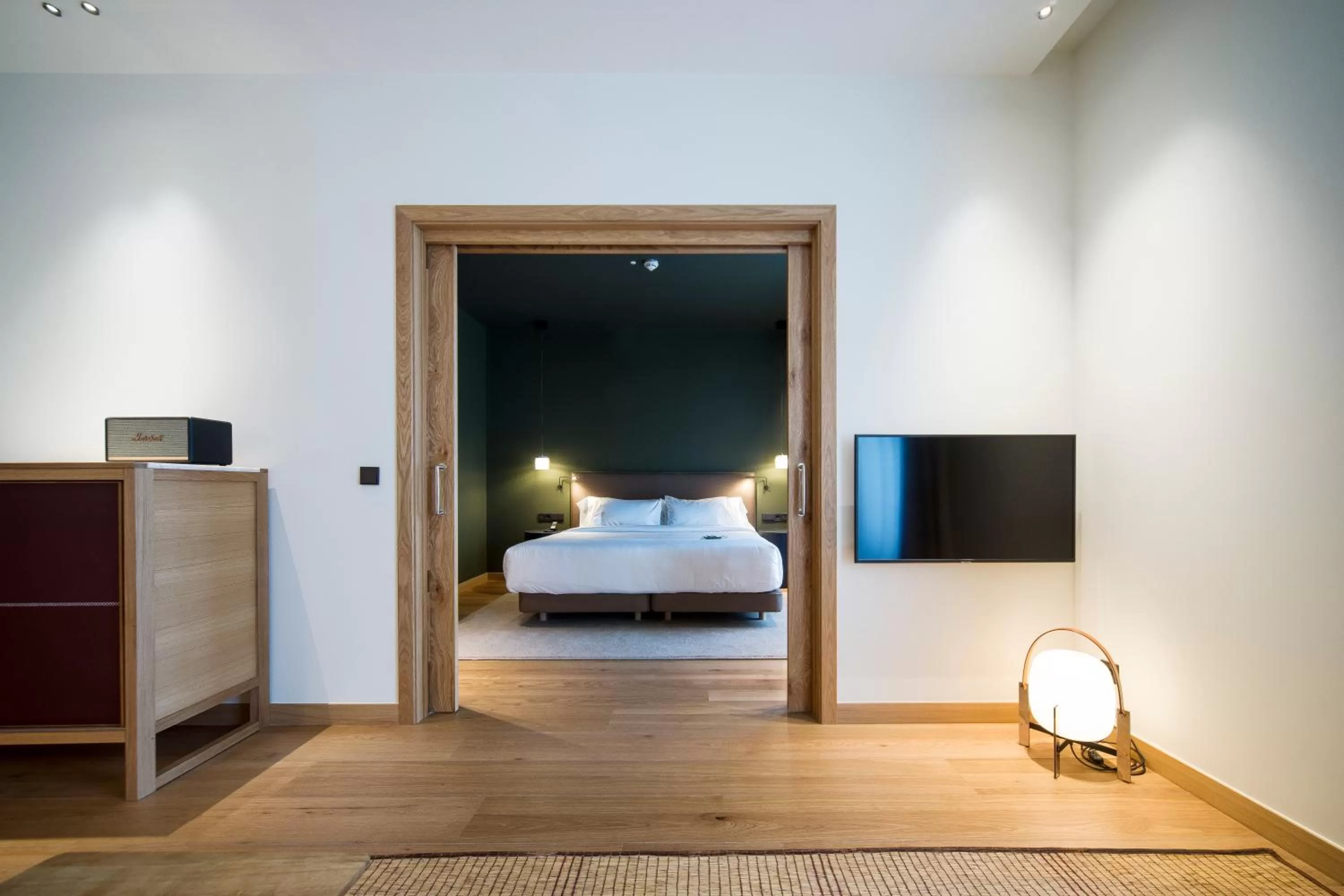 TV and multimedia, Bed in Hotel Arbaso