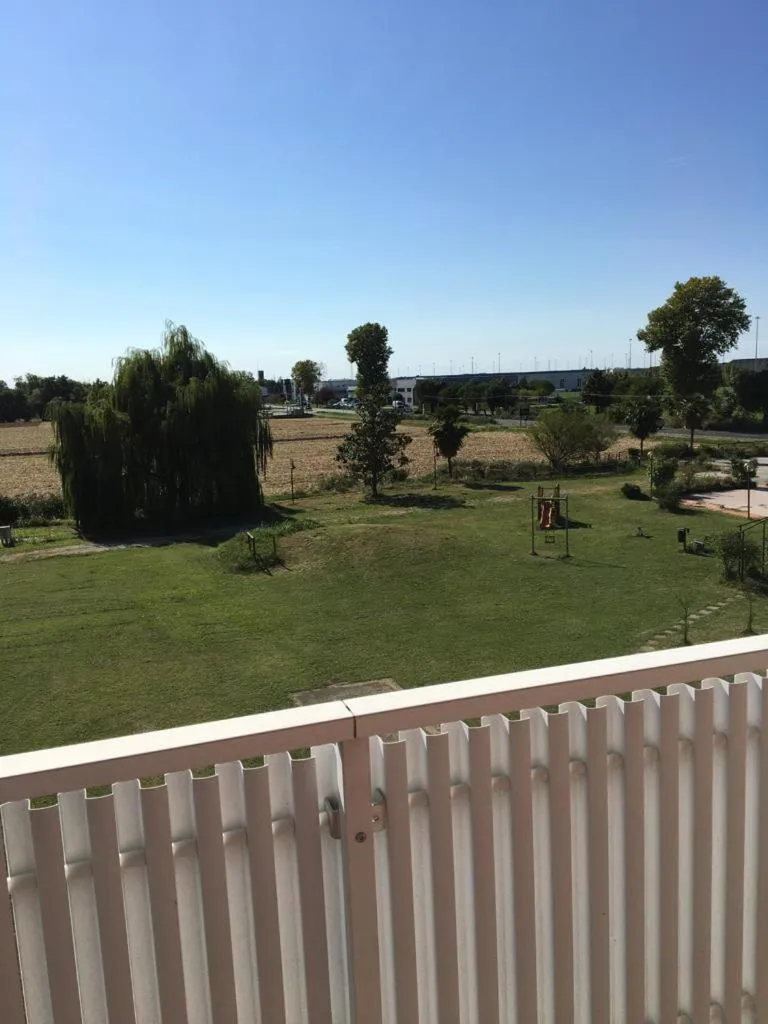 Inner courtyard view in Hotel Villa Strassoldo "Ex Attianese Hotel Restaurant"