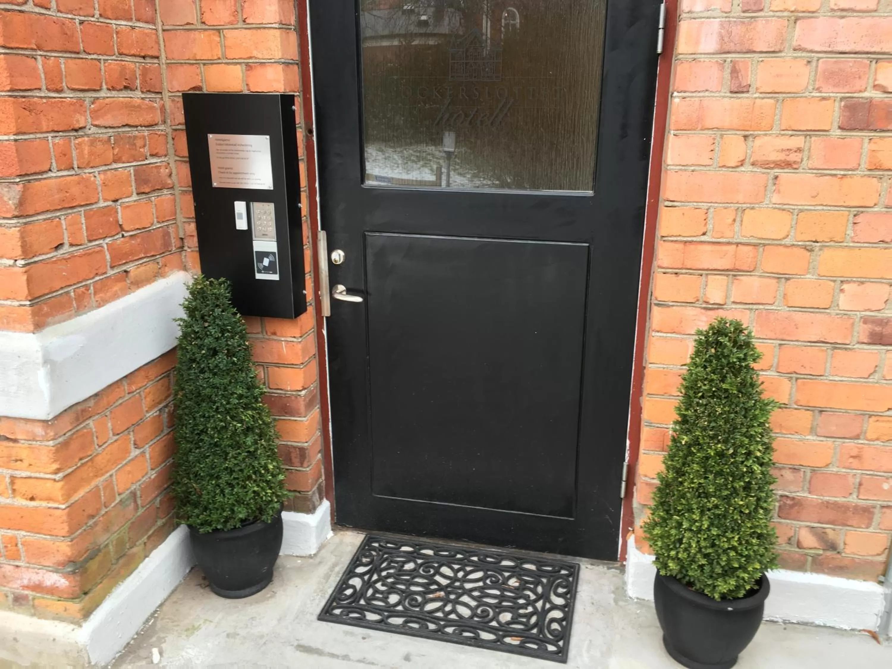 Facade/entrance in Sockerslottet Hotell