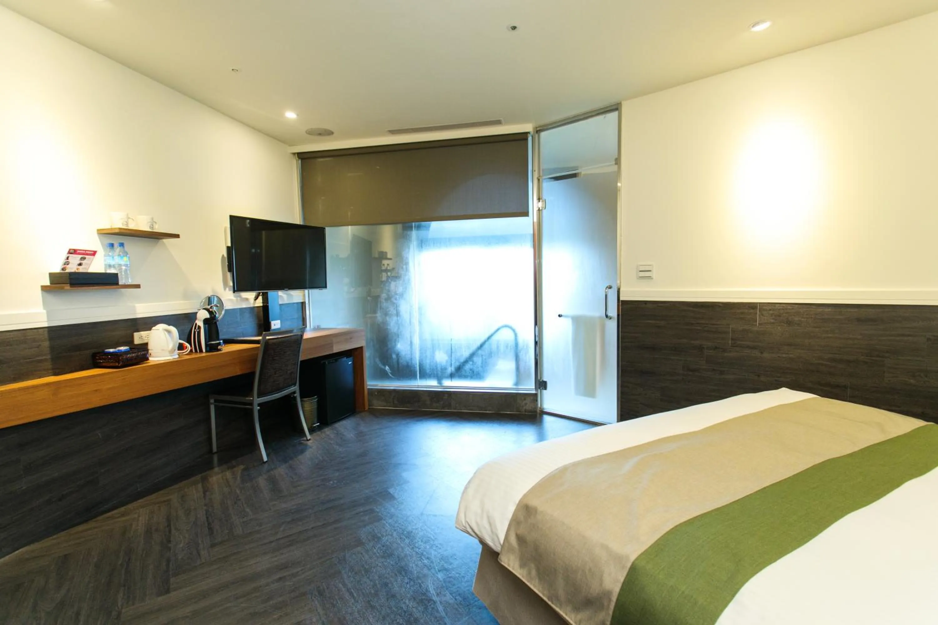 Photo of the whole room, Bed in Yang Ming Shan Tien Lai Resort & Spa