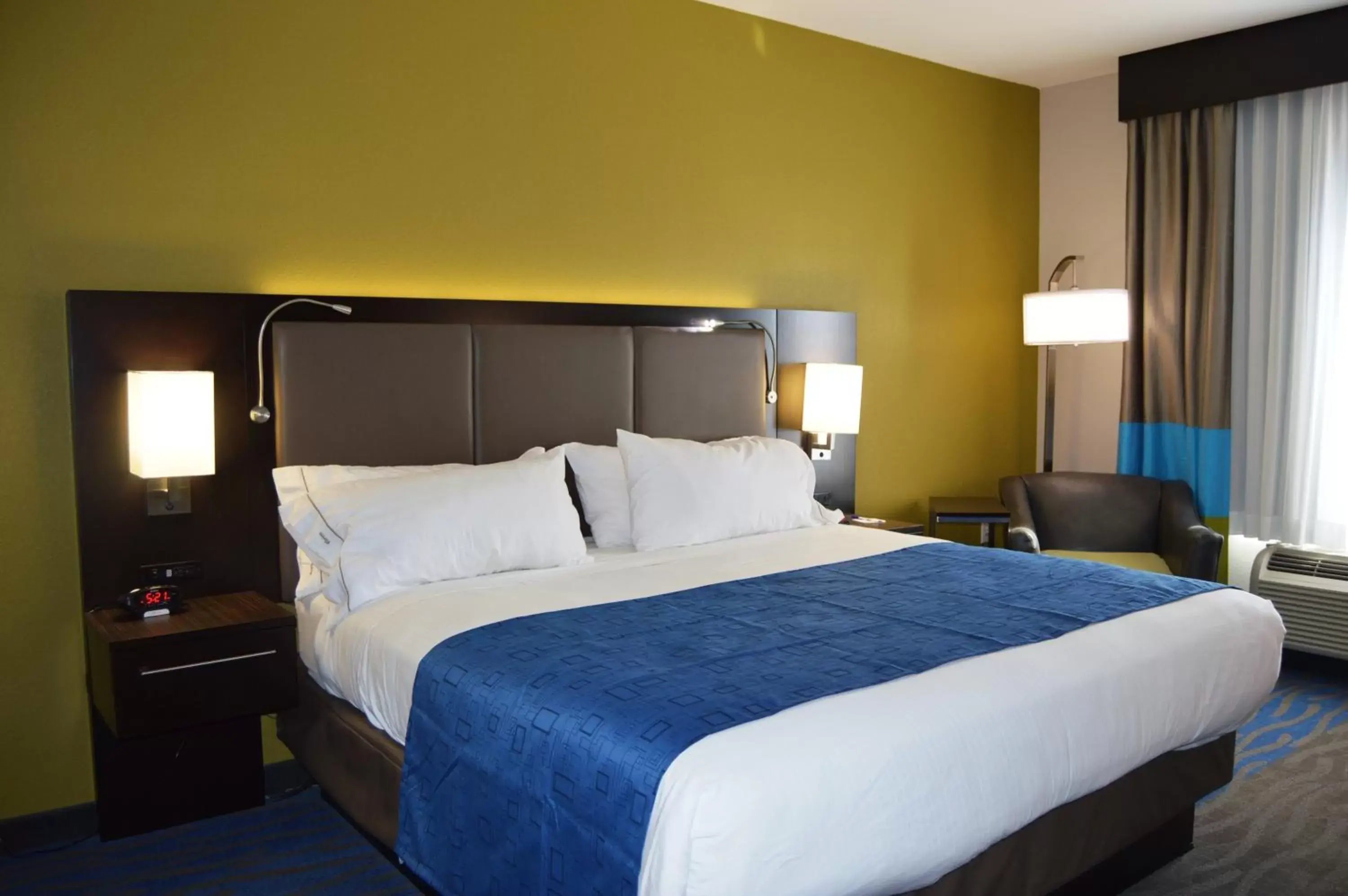 Standard King Room in Holiday Inn Express El Reno by IHG Standard King Room in Holiday Inn Express El Reno by IHG