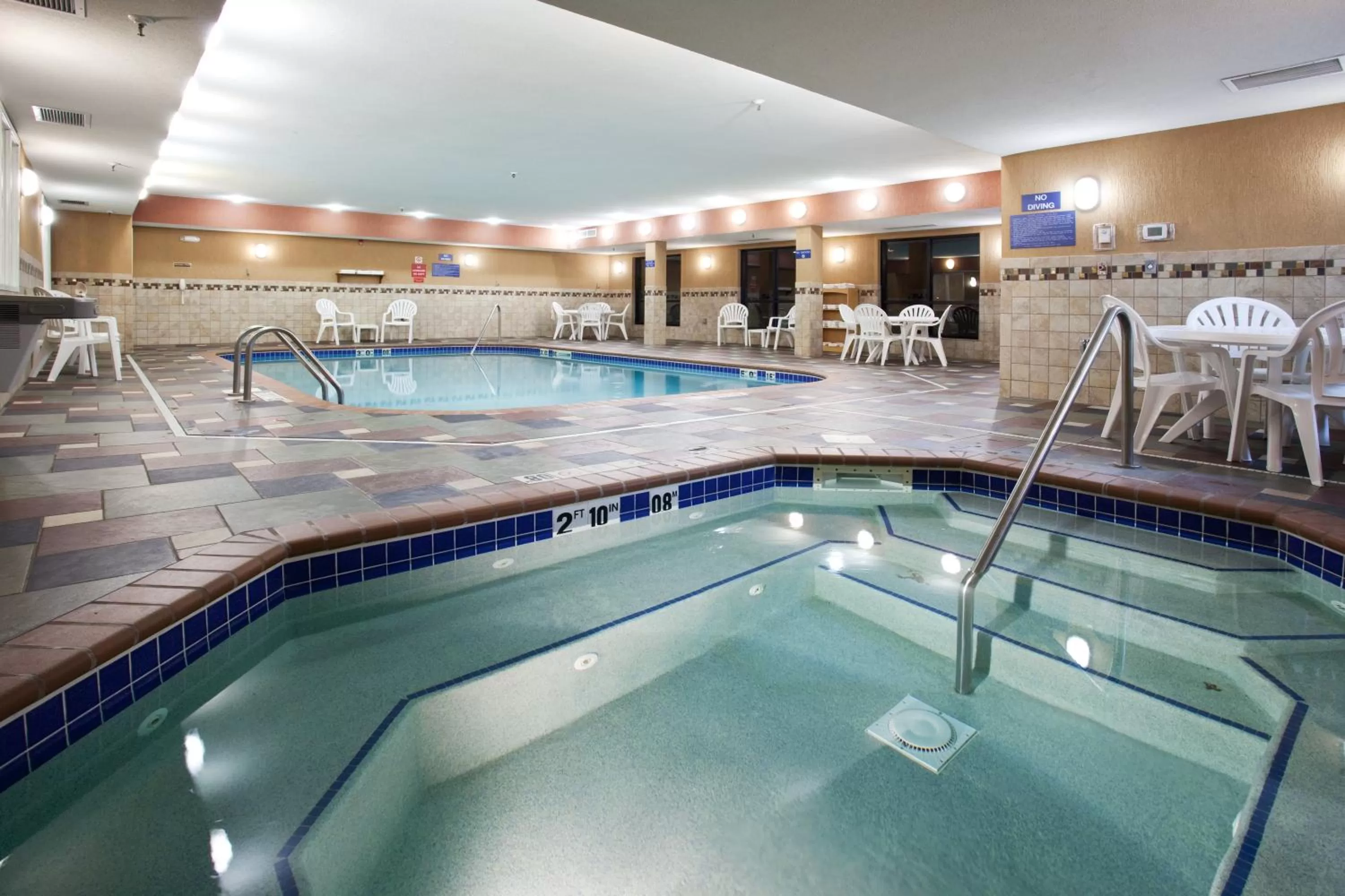 Lobby or reception in Holiday Inn Express & Suites Ft Collins by IHG