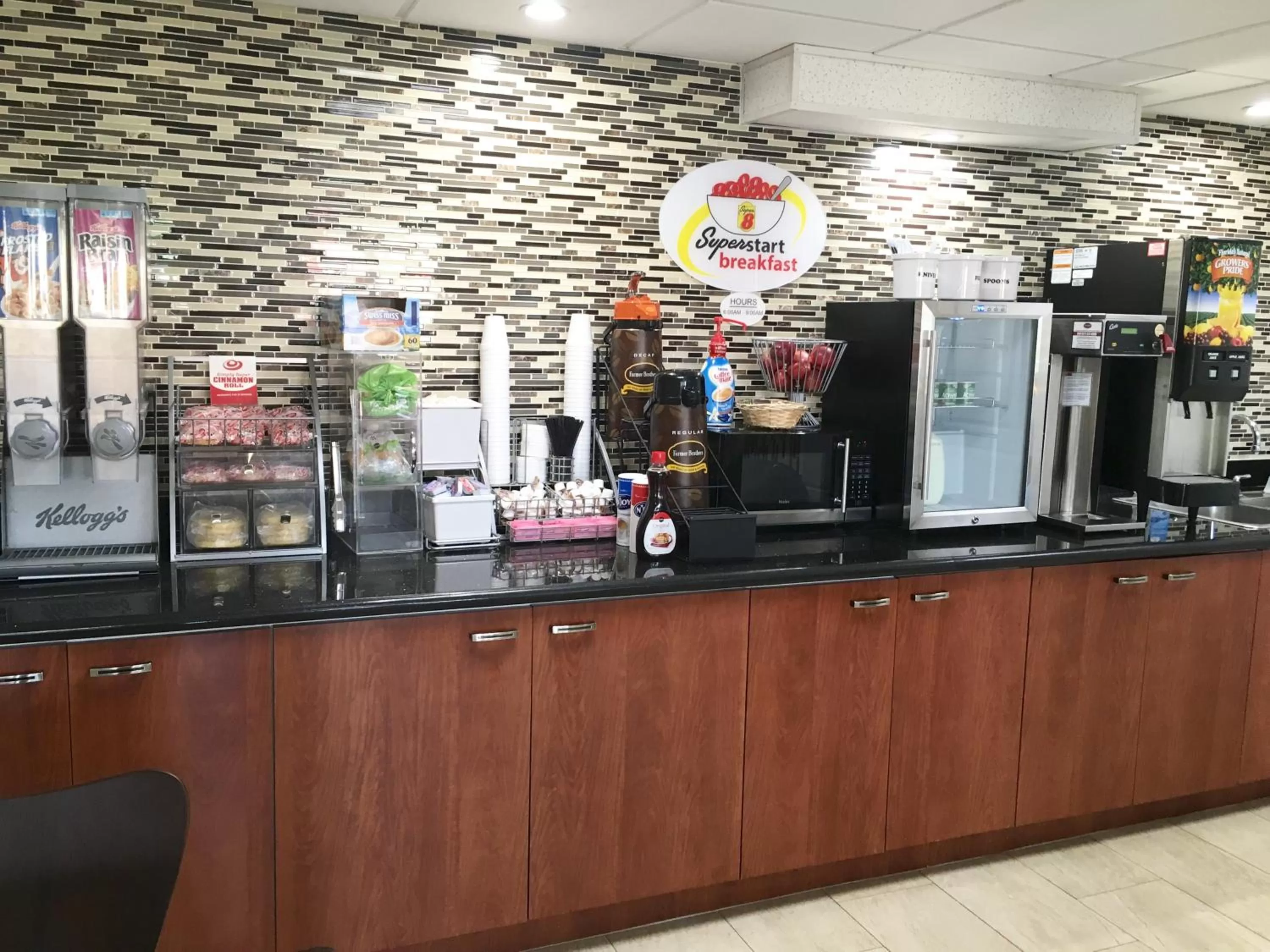 Breakfast in Super 8 by Wyndham Bradenton Sarasota Area