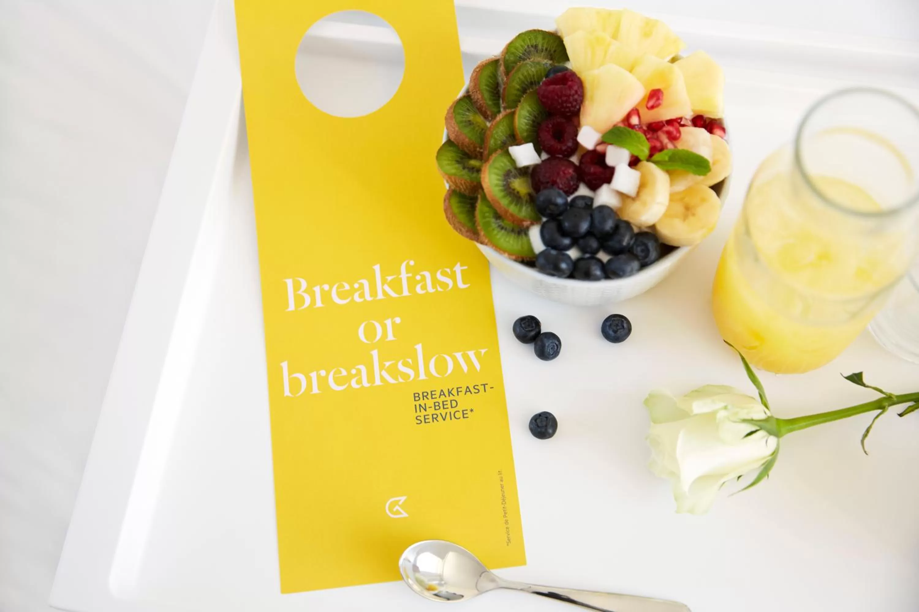 Junior King Suite and Sea View in Golden Tulip Porto-Vecchio