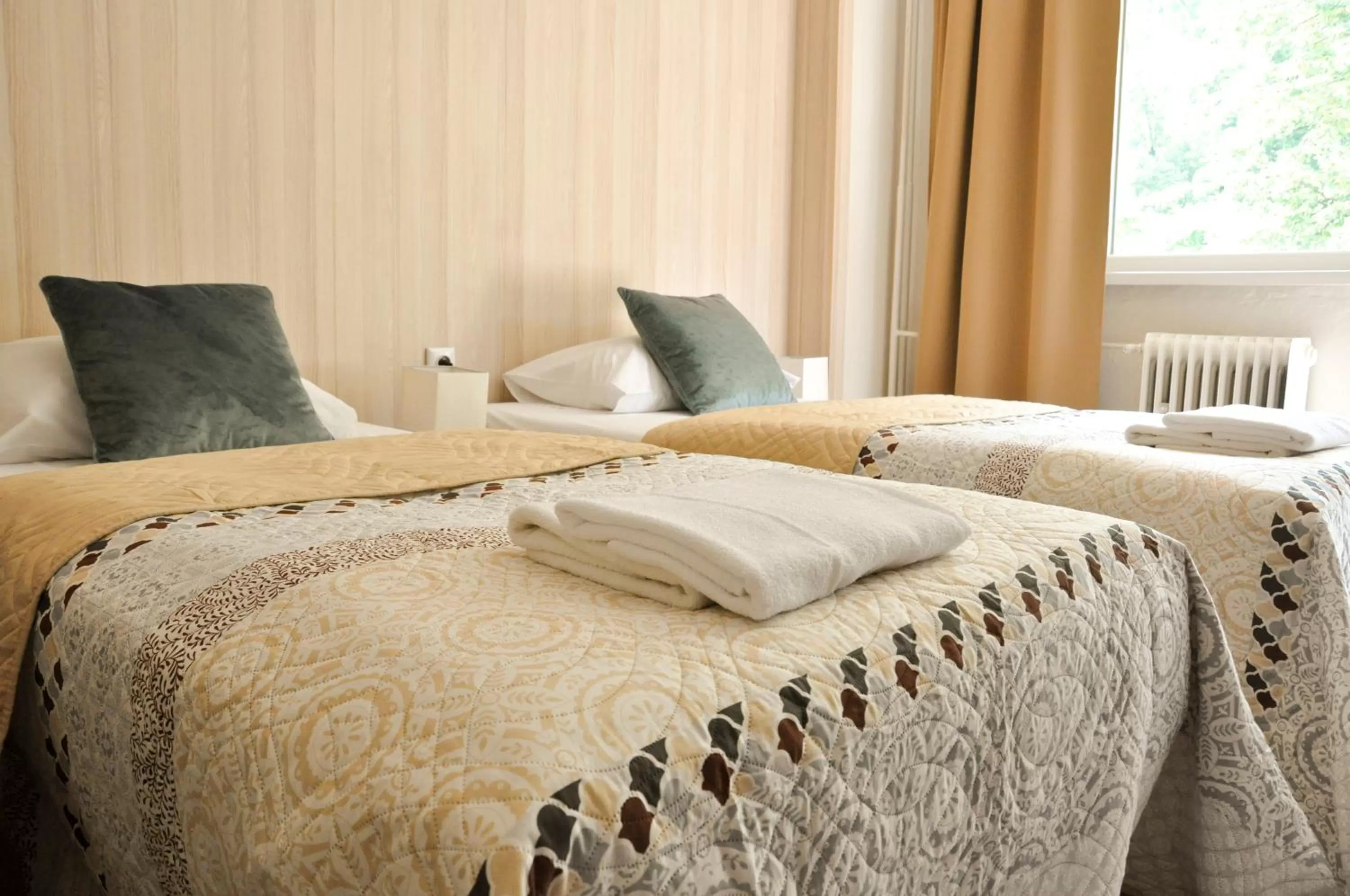 Bedroom, Bed in Hotel Garni