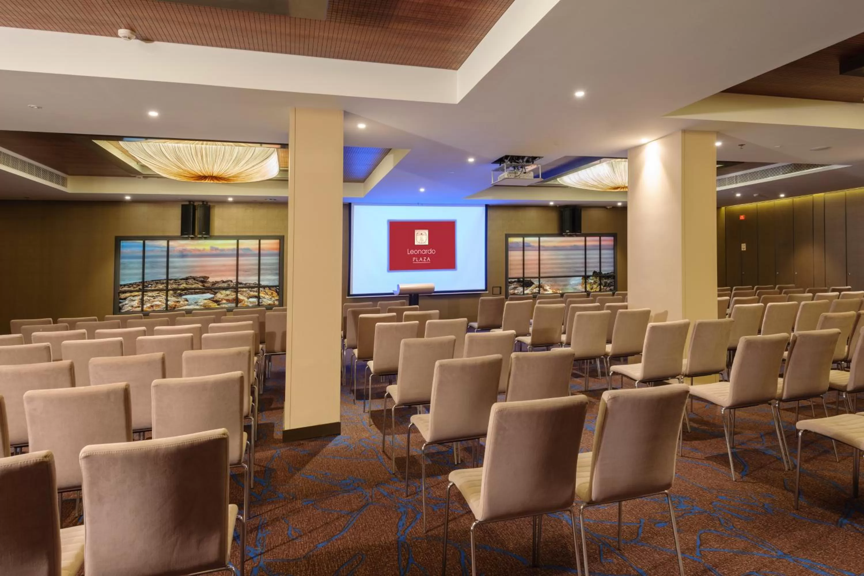Business facilities in Leonardo Plaza Netanya Hotel