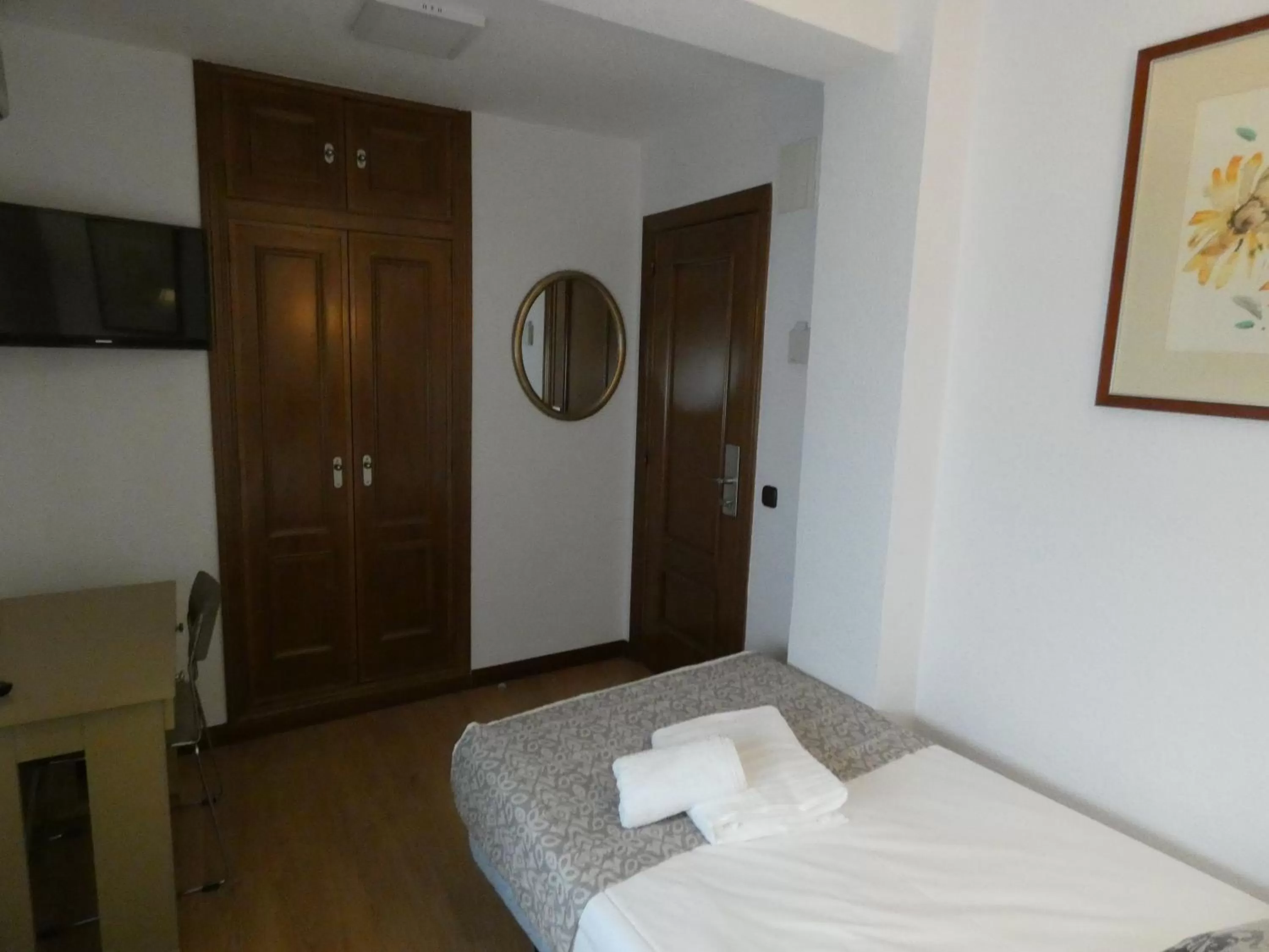 Bed in Hotel Mercado by gaiarooms