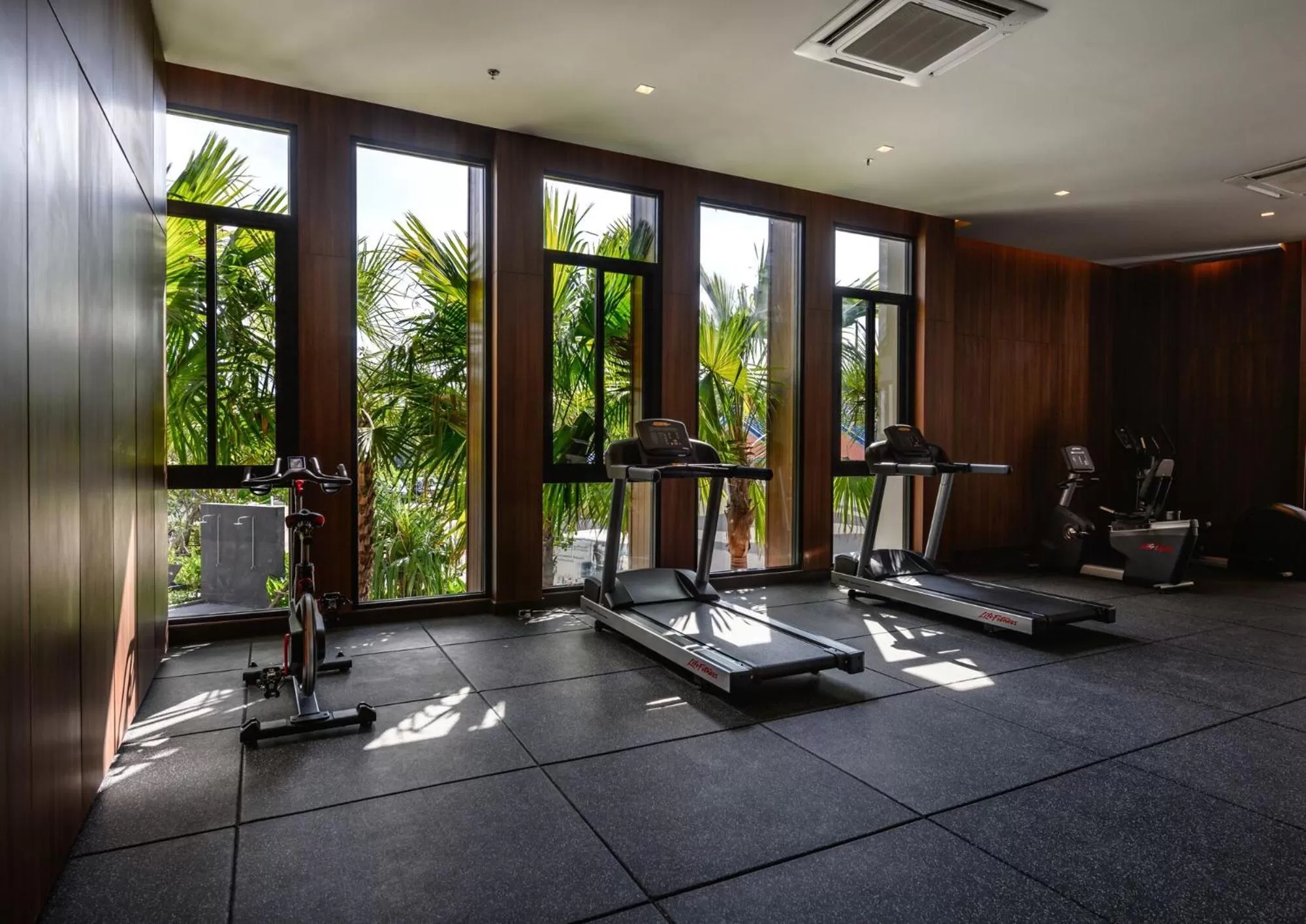 Fitness centre/facilities in iSanook Resort & Suites Hua Hin
