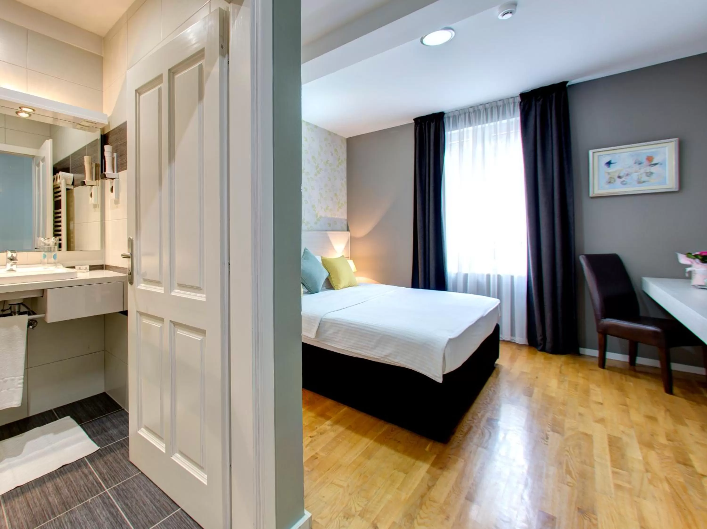 Bed in Hotel Villa Milas