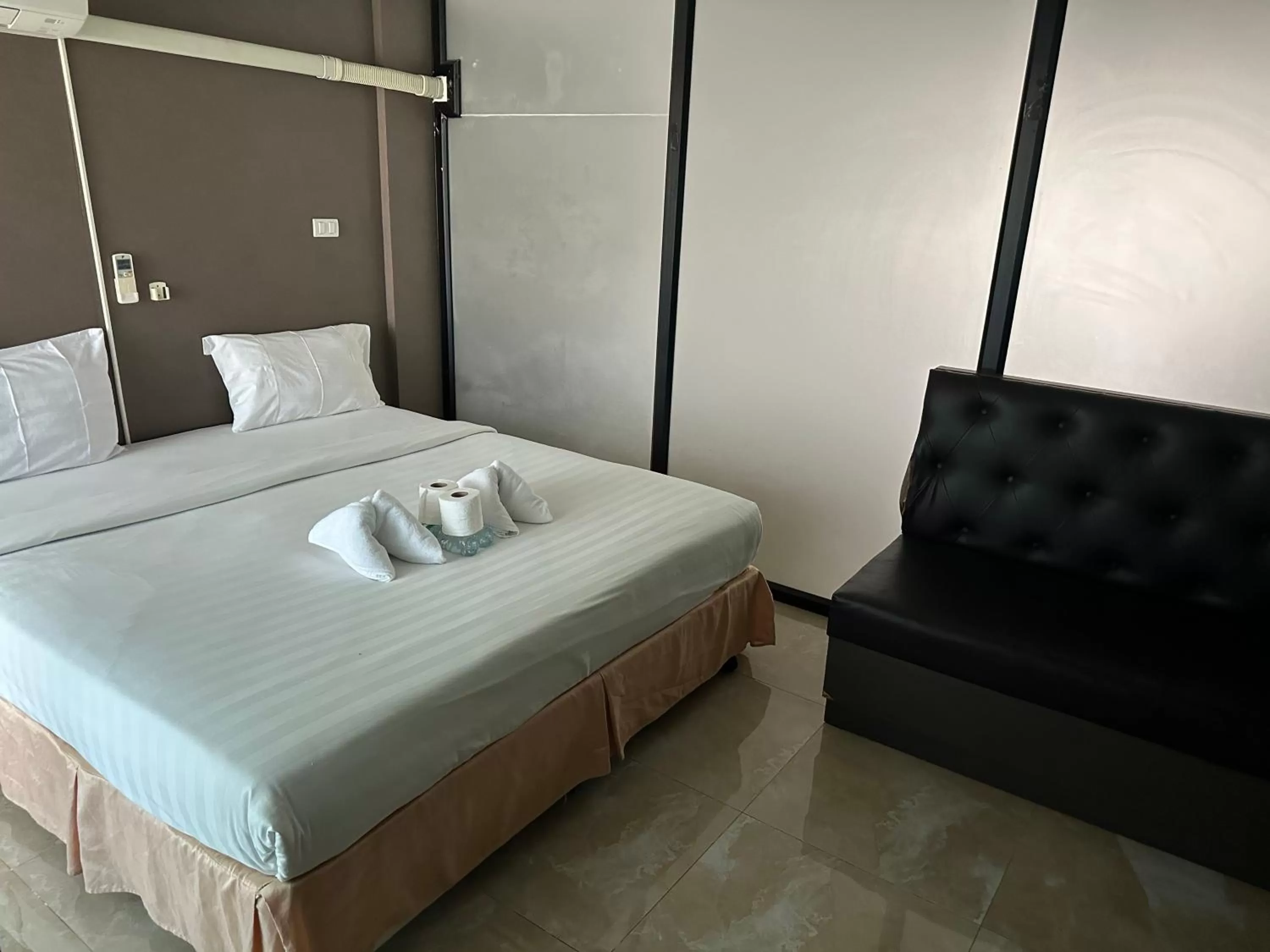 Land Royal Residence