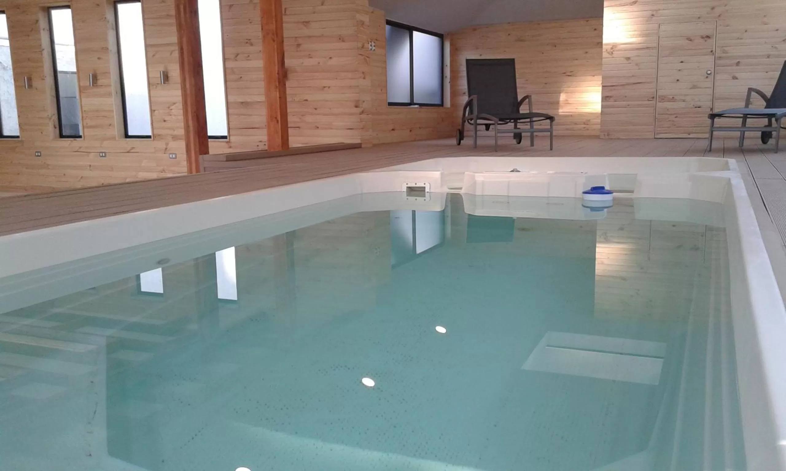 Swimming pool in Hotel Diego de Velazquez