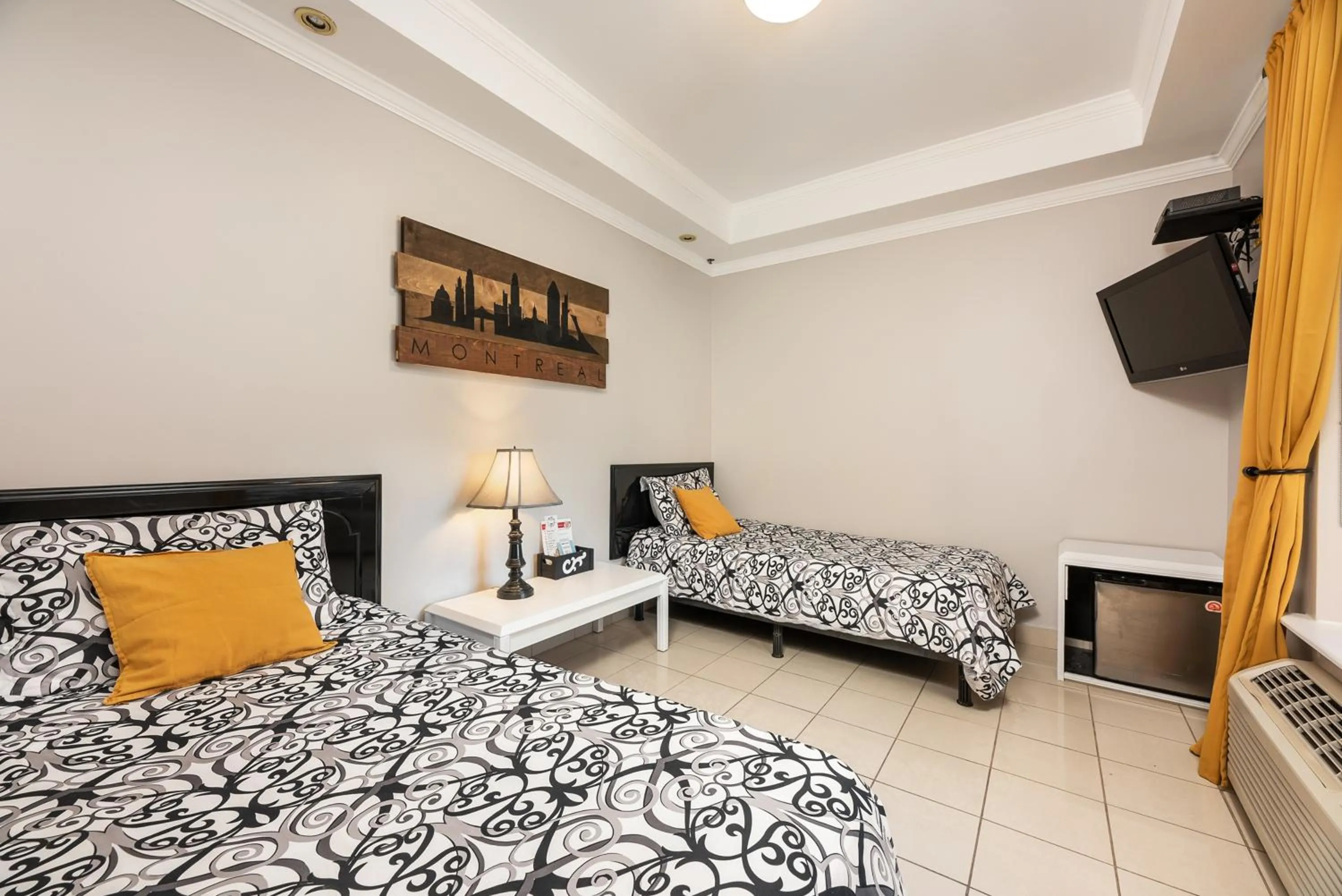 TV and multimedia, Bed in Samesun Montreal Hotel & Hostel