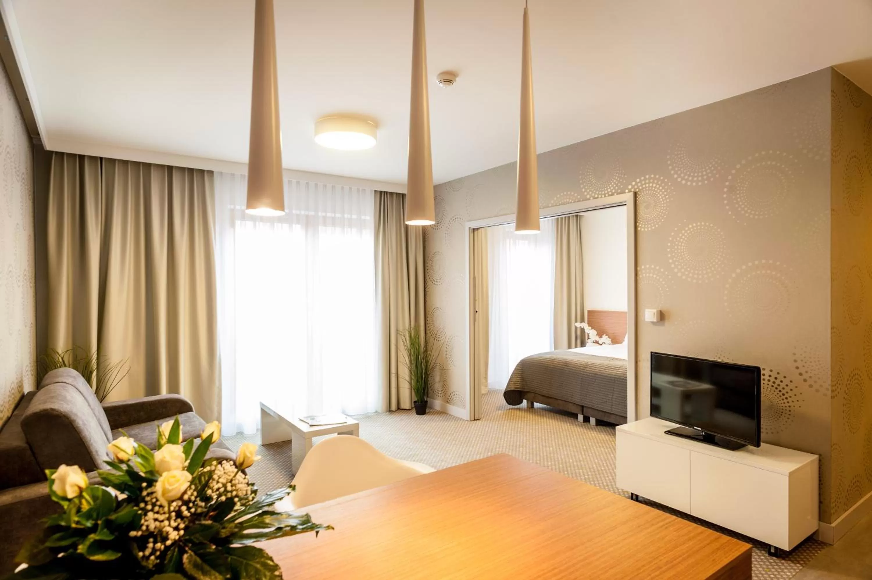 TV and multimedia, Bed in Invite