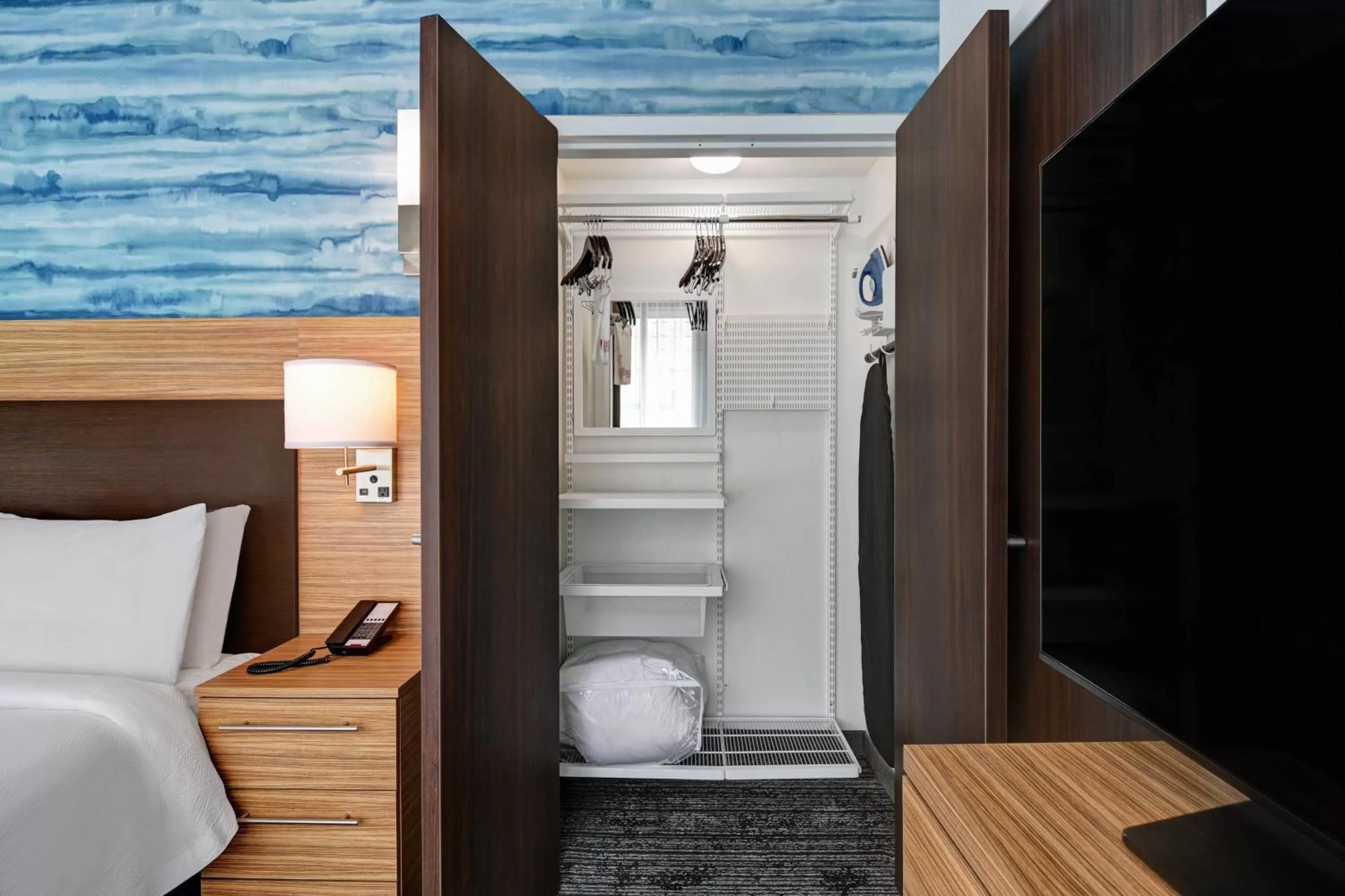 Bedroom, Bed in TownePlace Suites by Marriott Cincinnati Downtown