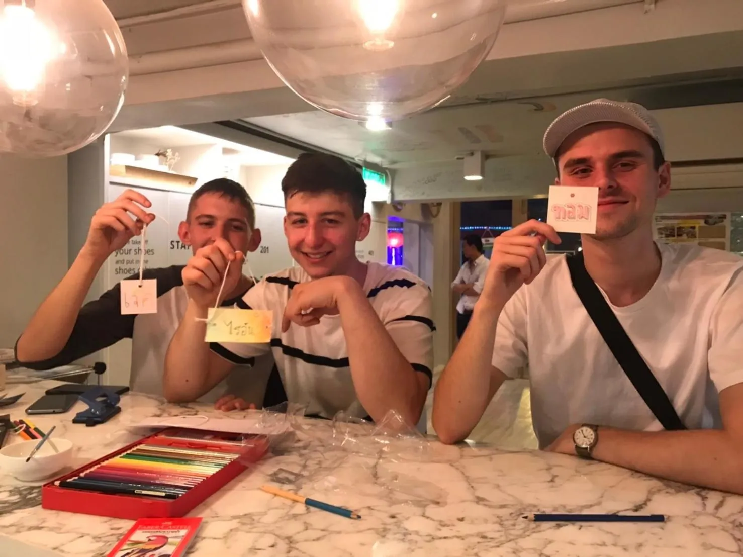 Kinnon Deluxe Hostel Coworking Cafe